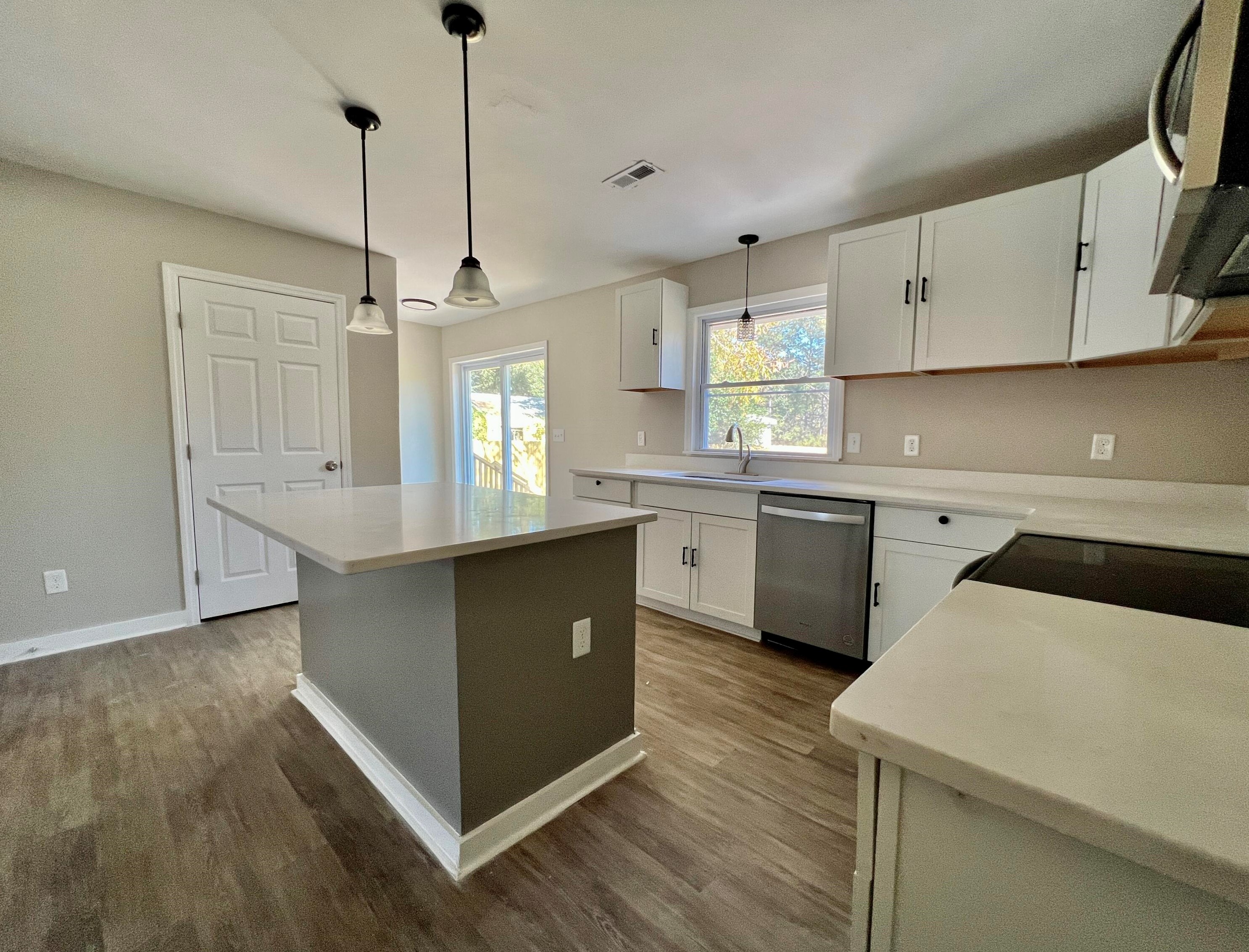 306 Cotie Ln, Moncks Corner SC  29461-7393 exterior