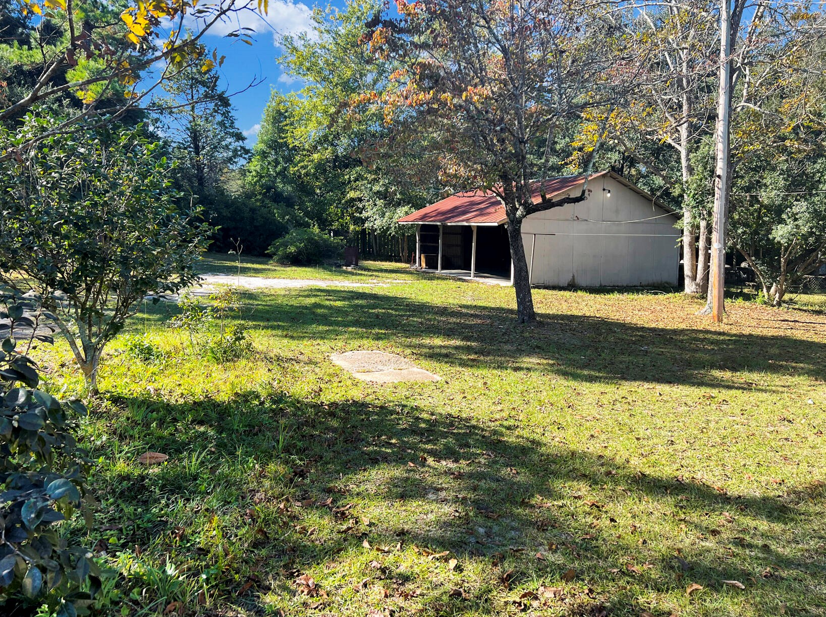 135 Carolina Dr, Alvin SC  29479-3384 exterior