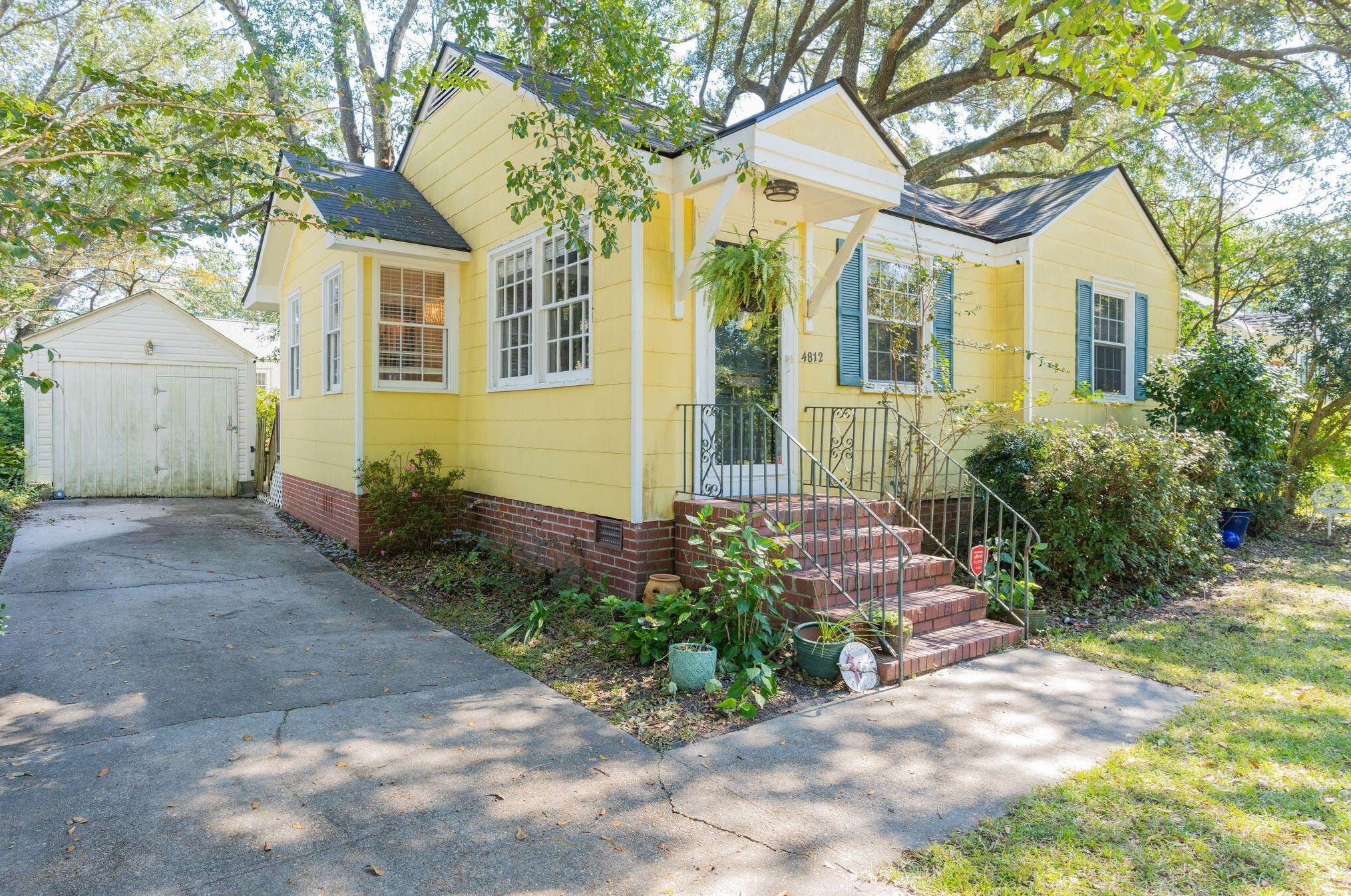 4812 Parkside Dr, Charleston SC exterior