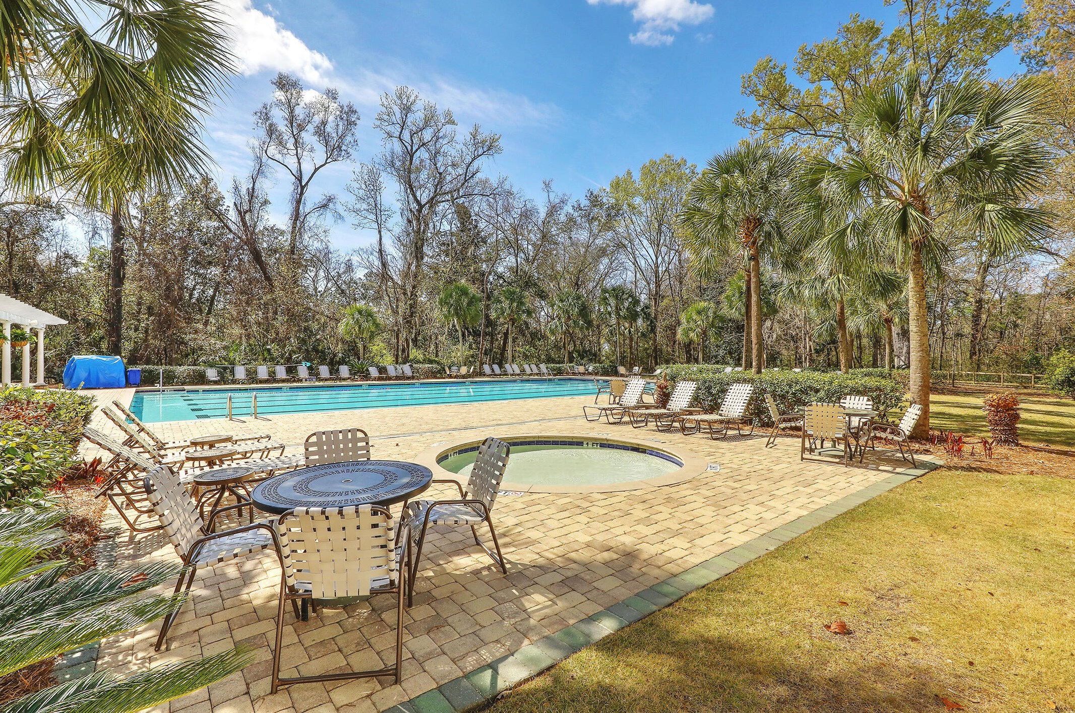 8047 Gibbon St, Charleston SC 29492-8351 exterior