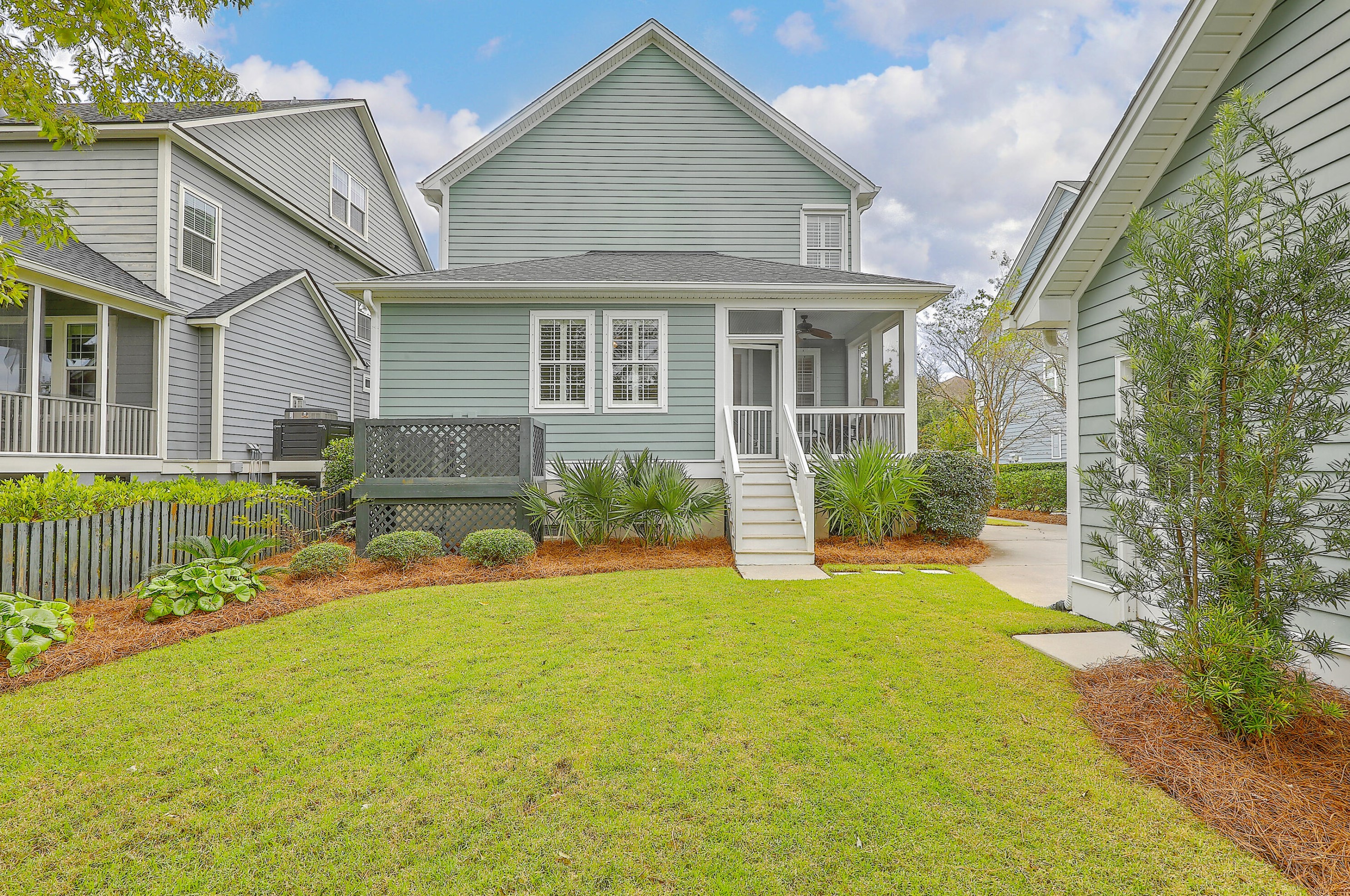 8047 Gibbon St, Charleston SC 29492-8351 exterior