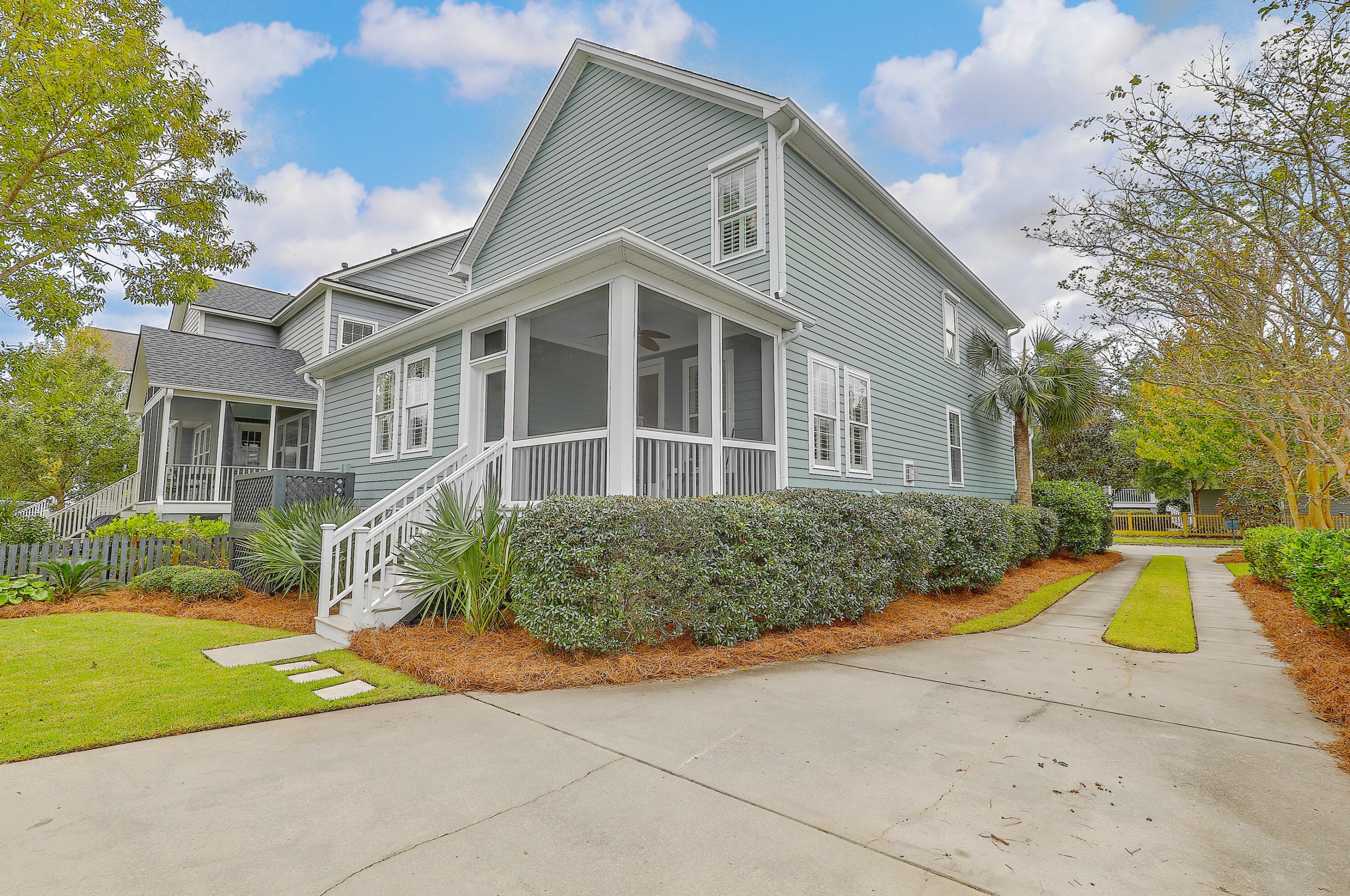 8047 Gibbon St, Charleston SC 29492-8351 exterior