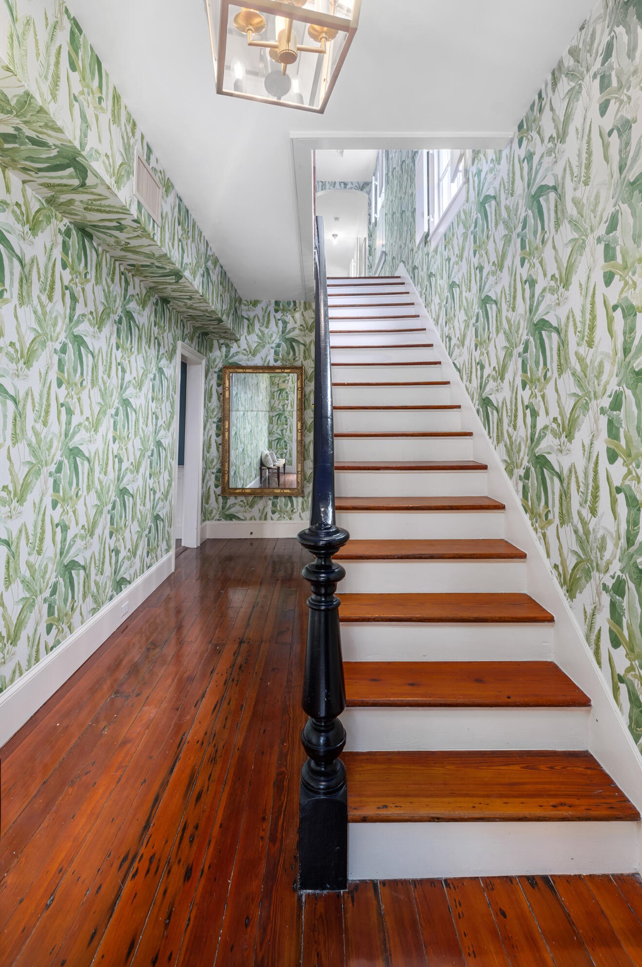 106 Beaufain St, Charleston SC  29401-1728 exterior