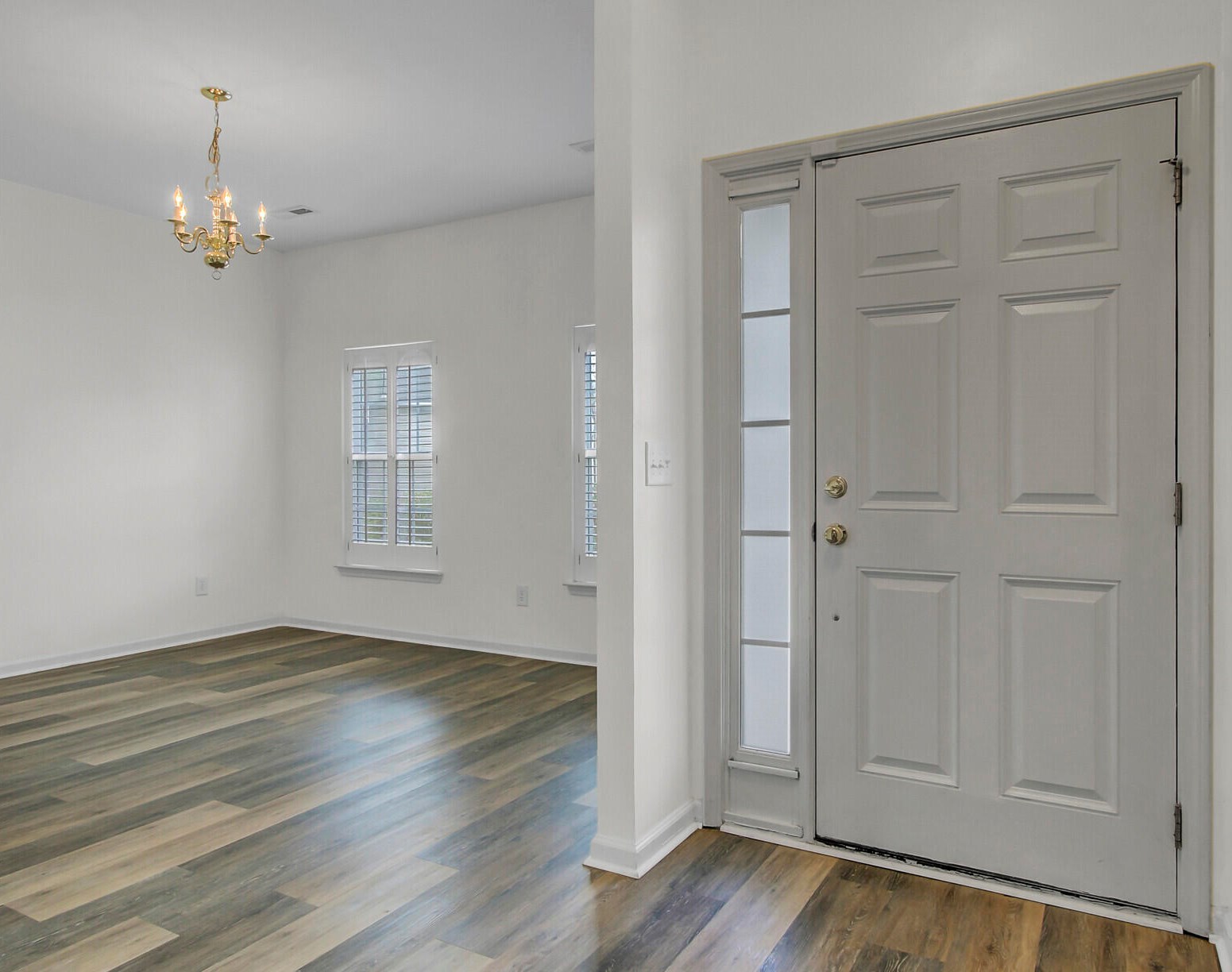 126 Cannonsmill Ln, Summerville SC  29485-6409 exterior