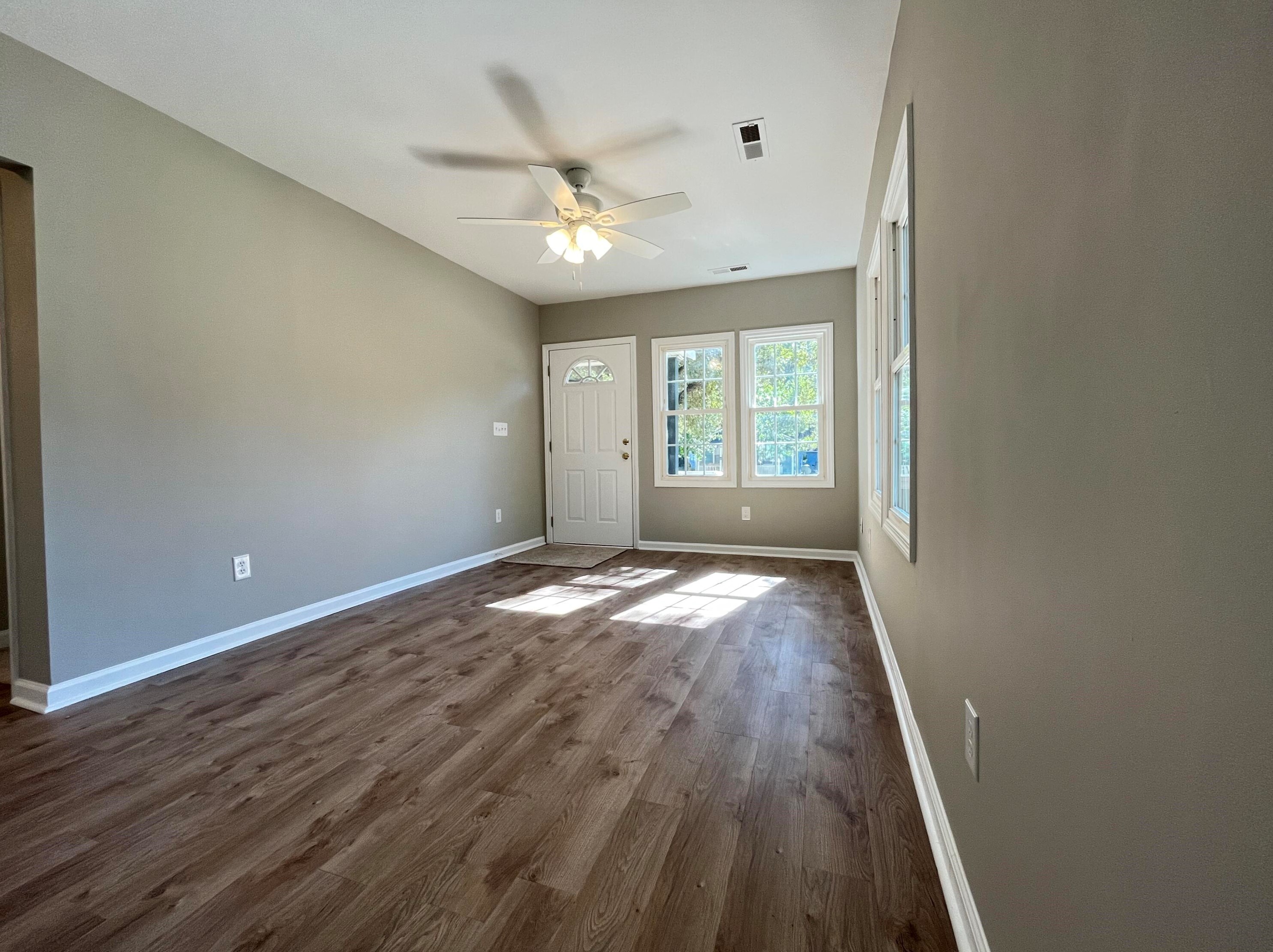 3428 Osceola St, Charleston SC  29405-7732 exterior