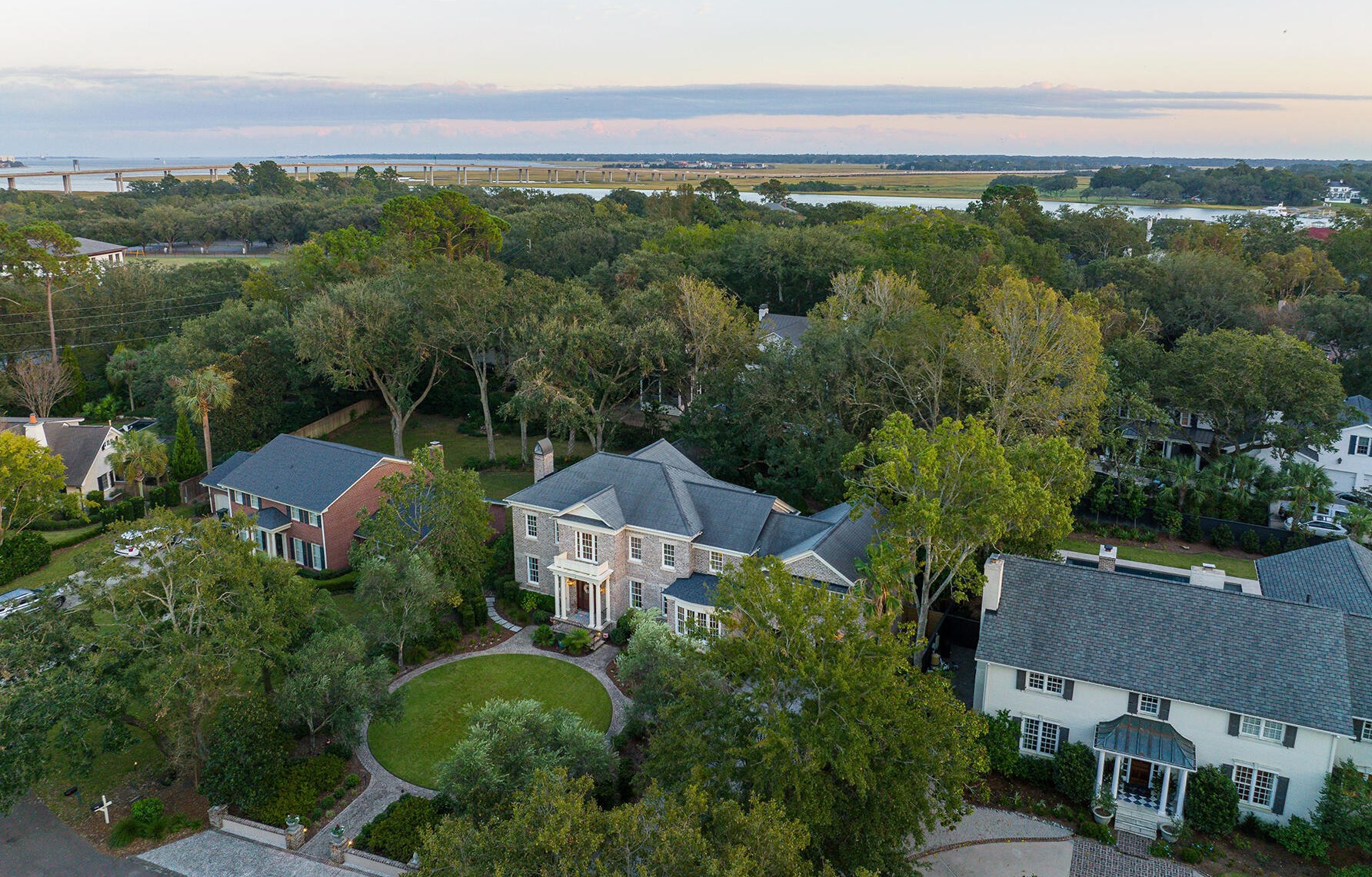 3 Cochran Ct, Charleston SC  29407-7505 exterior