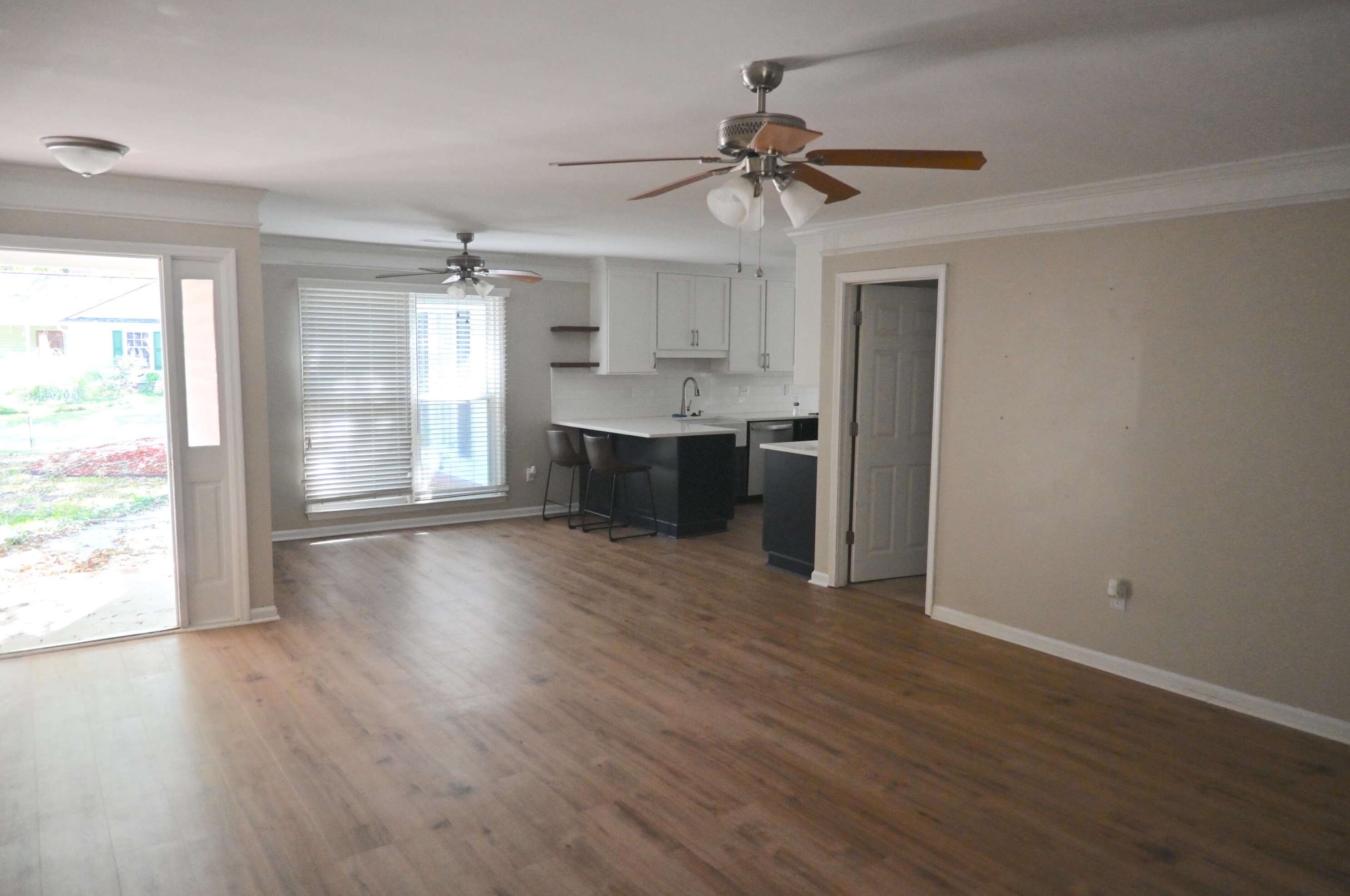 205 Hamlet Rd, Summerville SC  29485-5256 exterior