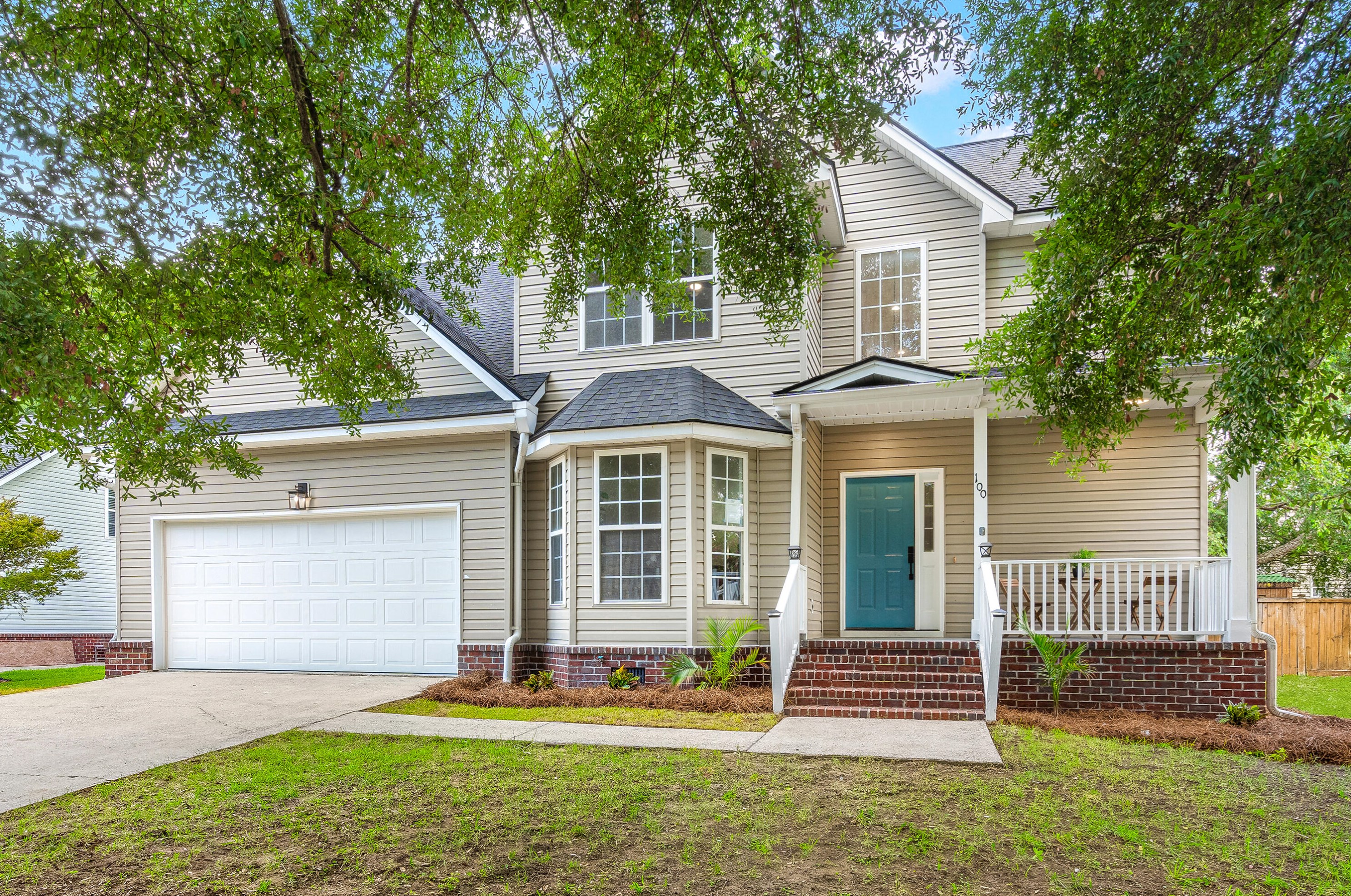 100 Oyster Point Row, Charleston SC  29412-3631 exterior