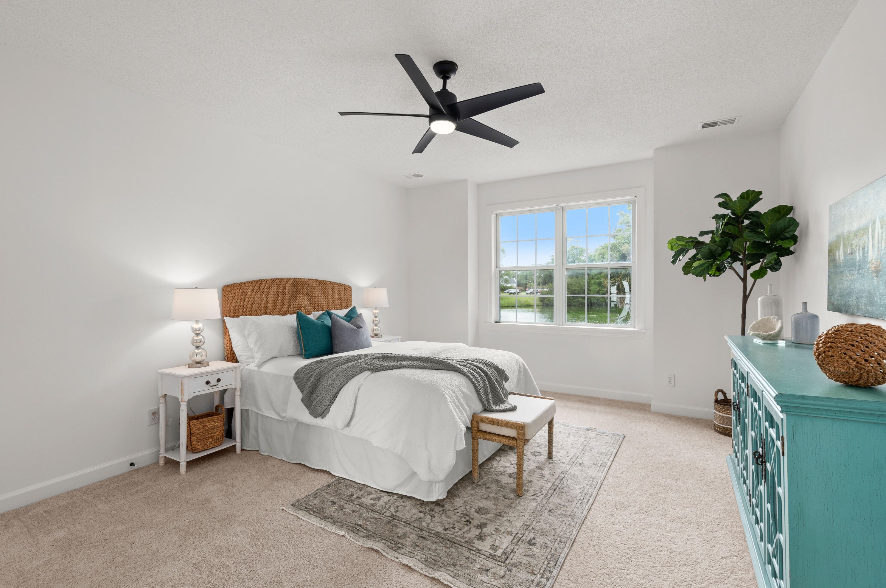 100 Oyster Point Row, Charleston SC  29412-3631 exterior