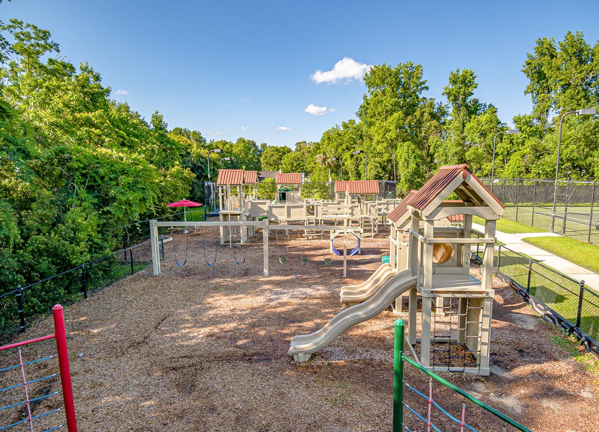 2813 Bottle Brush Ct, Mount Pleasant SC  29466-9202 exterior