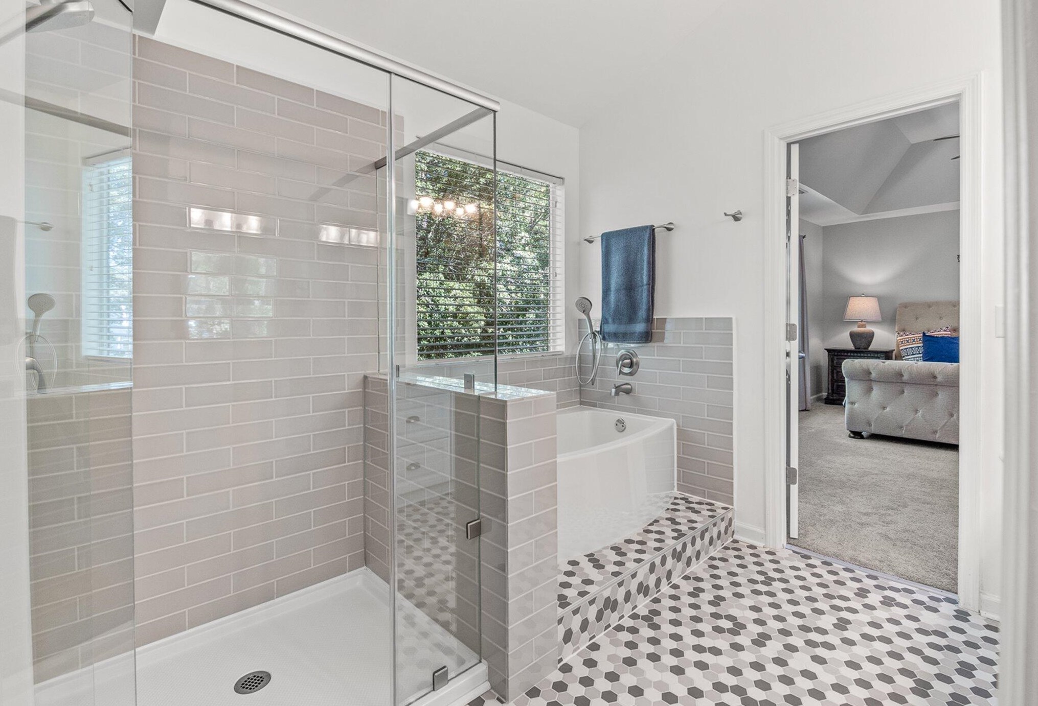 2813 Bottle Brush Ct, Mount Pleasant SC  29466-9202 exterior