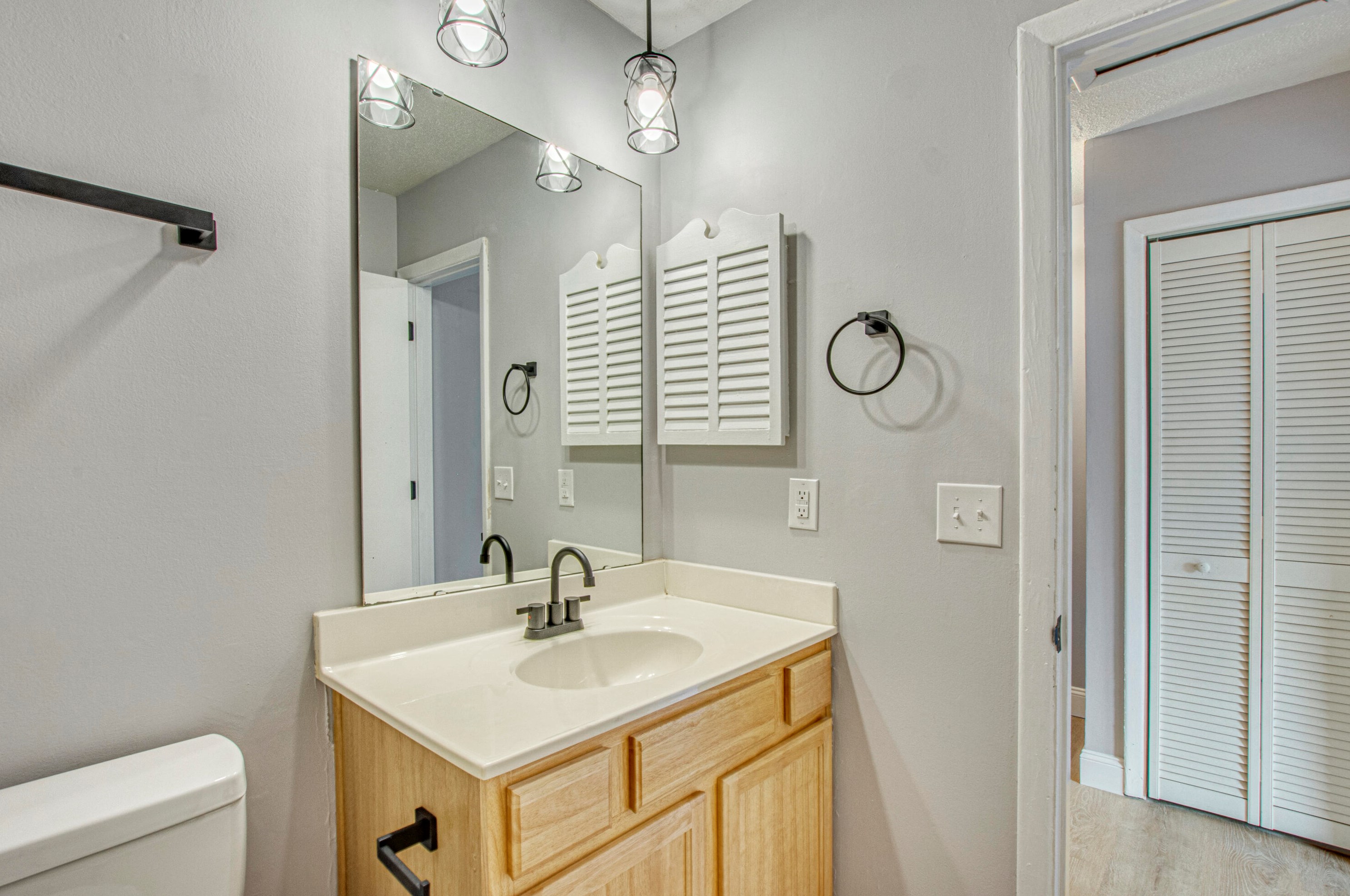 708 Andrea Ln, Charleston SC 29410-8630 exterior