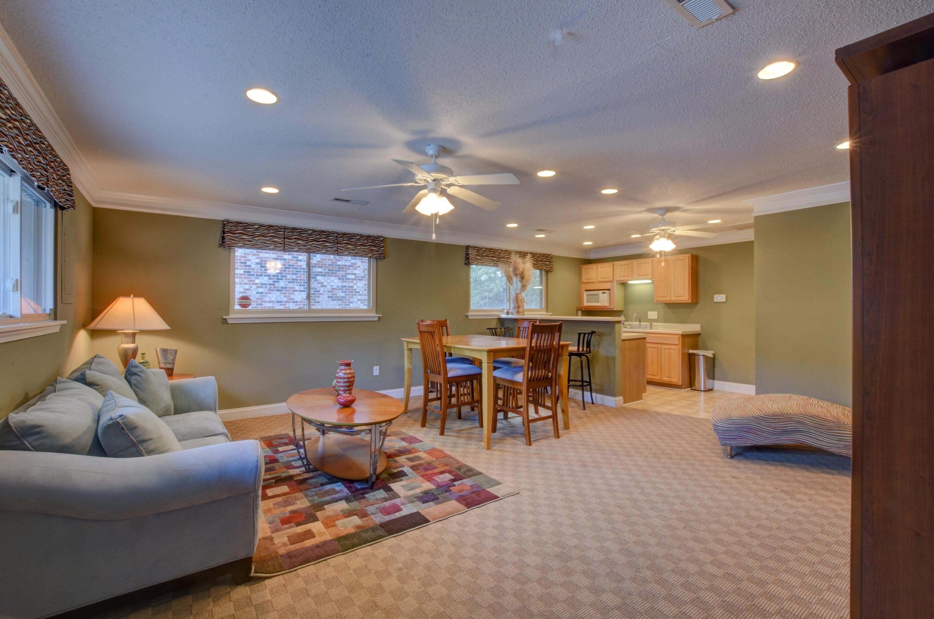 708 Andrea Ln, Charleston SC 29410-8630 exterior