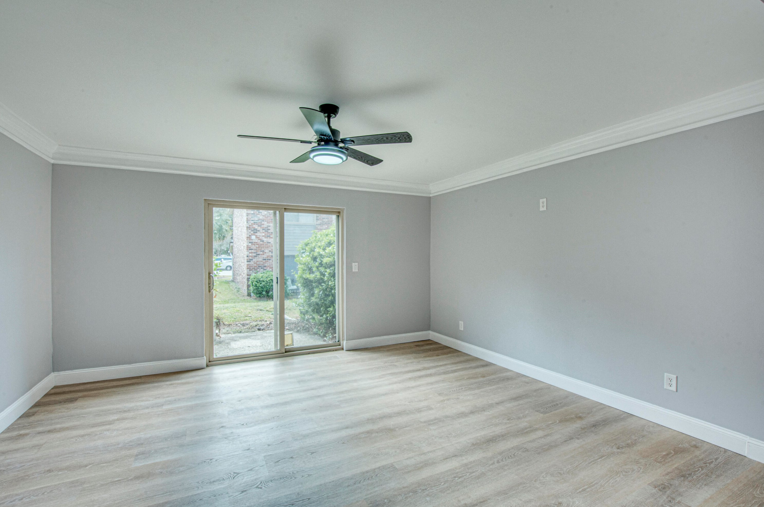 708 Andrea Ln, Charleston SC 29410-8630 exterior