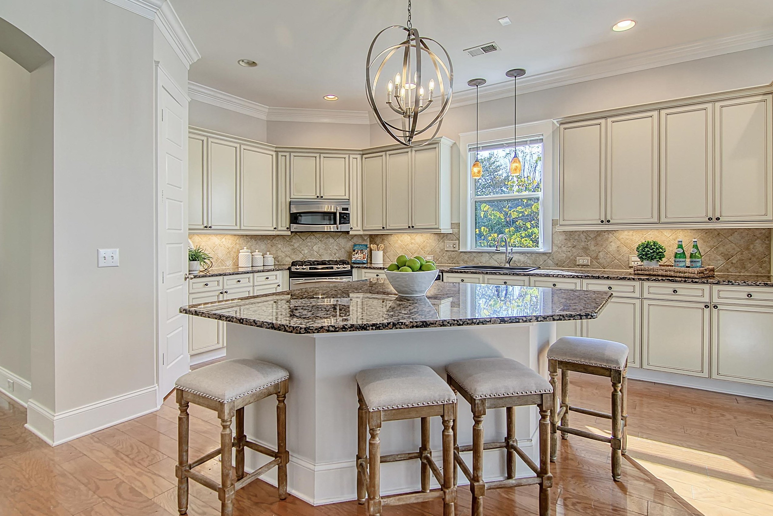 1410 Hooper St, Charleston SC  29492-8481 exterior