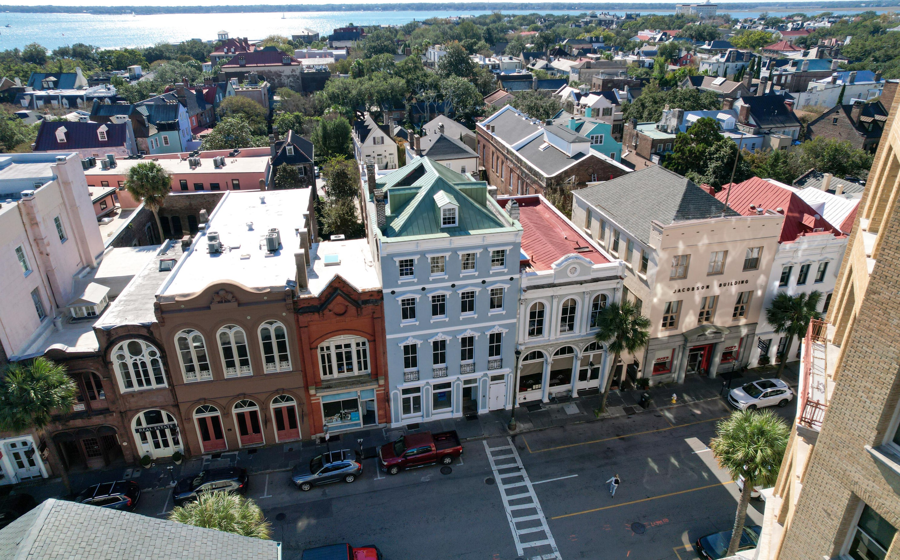 15 Broad St, Charleston SC  29401-3002 exterior