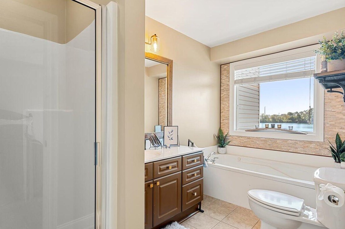 4975 Lk Palmetto Ln, Charleston SC 29418-5991 exterior