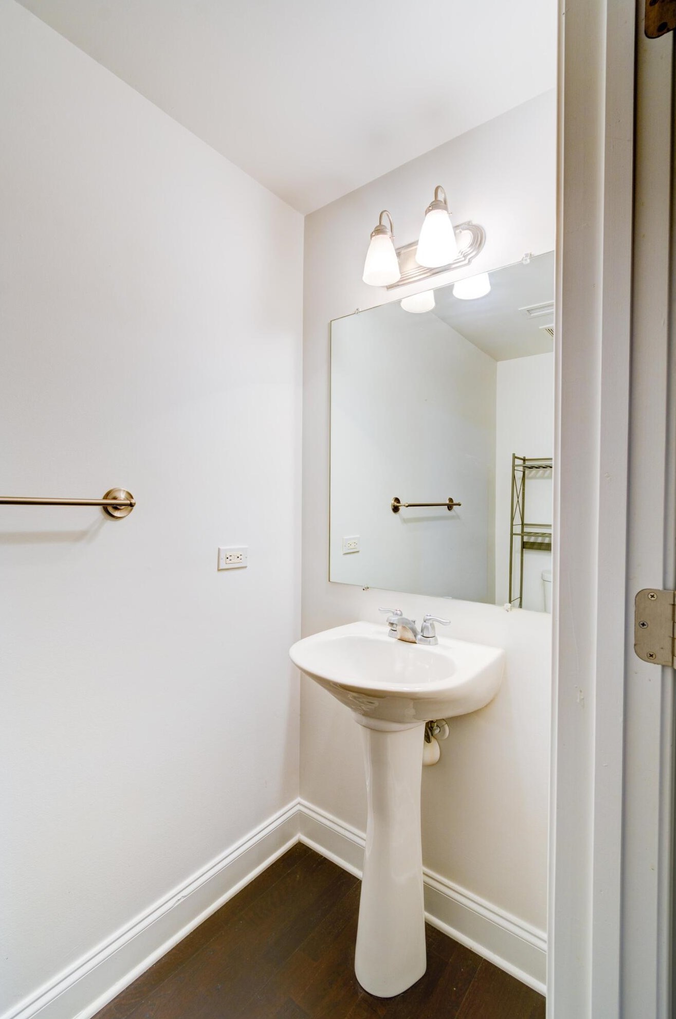 5520 Colonial Chatsworth Cir, Charleston SC  29418-2752 exterior