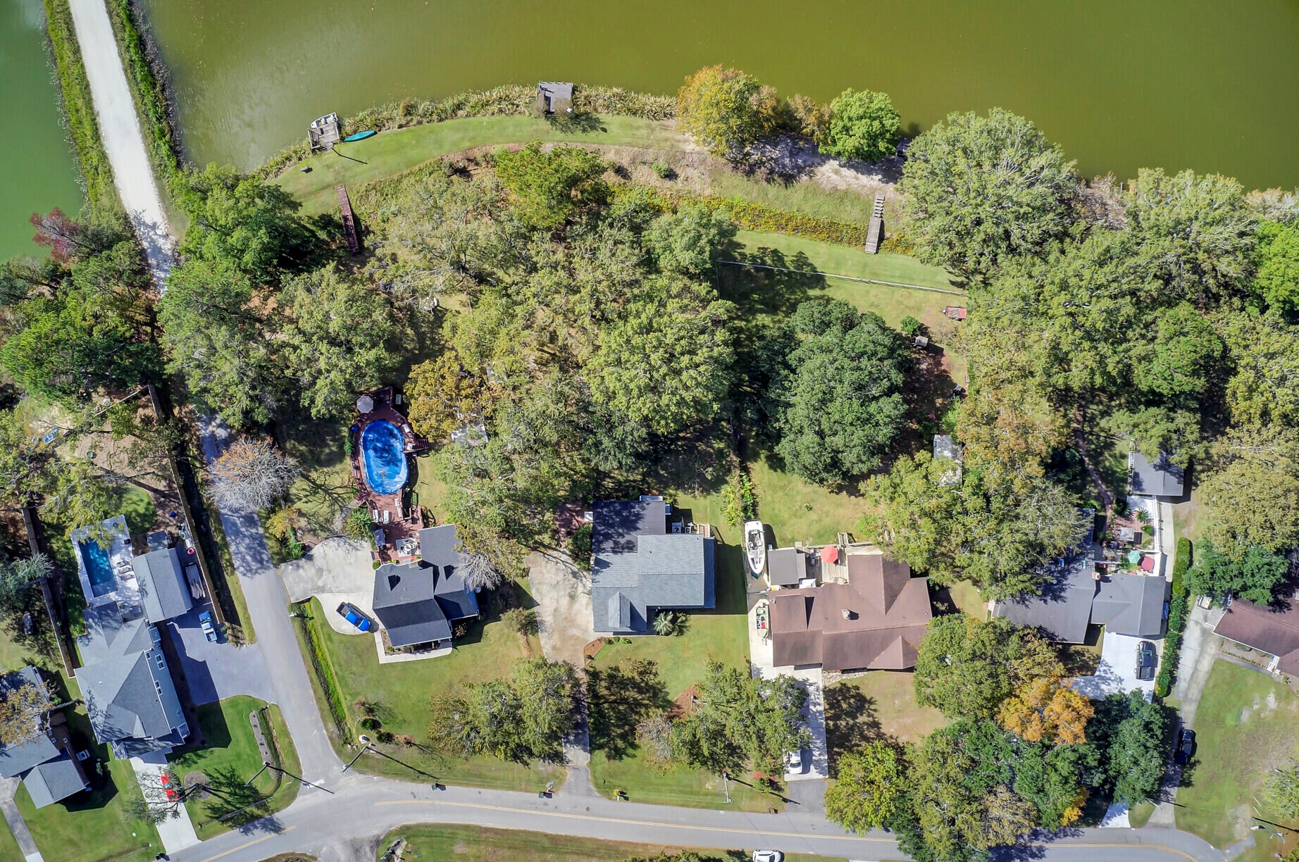 1703 Waterside Blvd, Moncks Corner SC  29461-7157 exterior