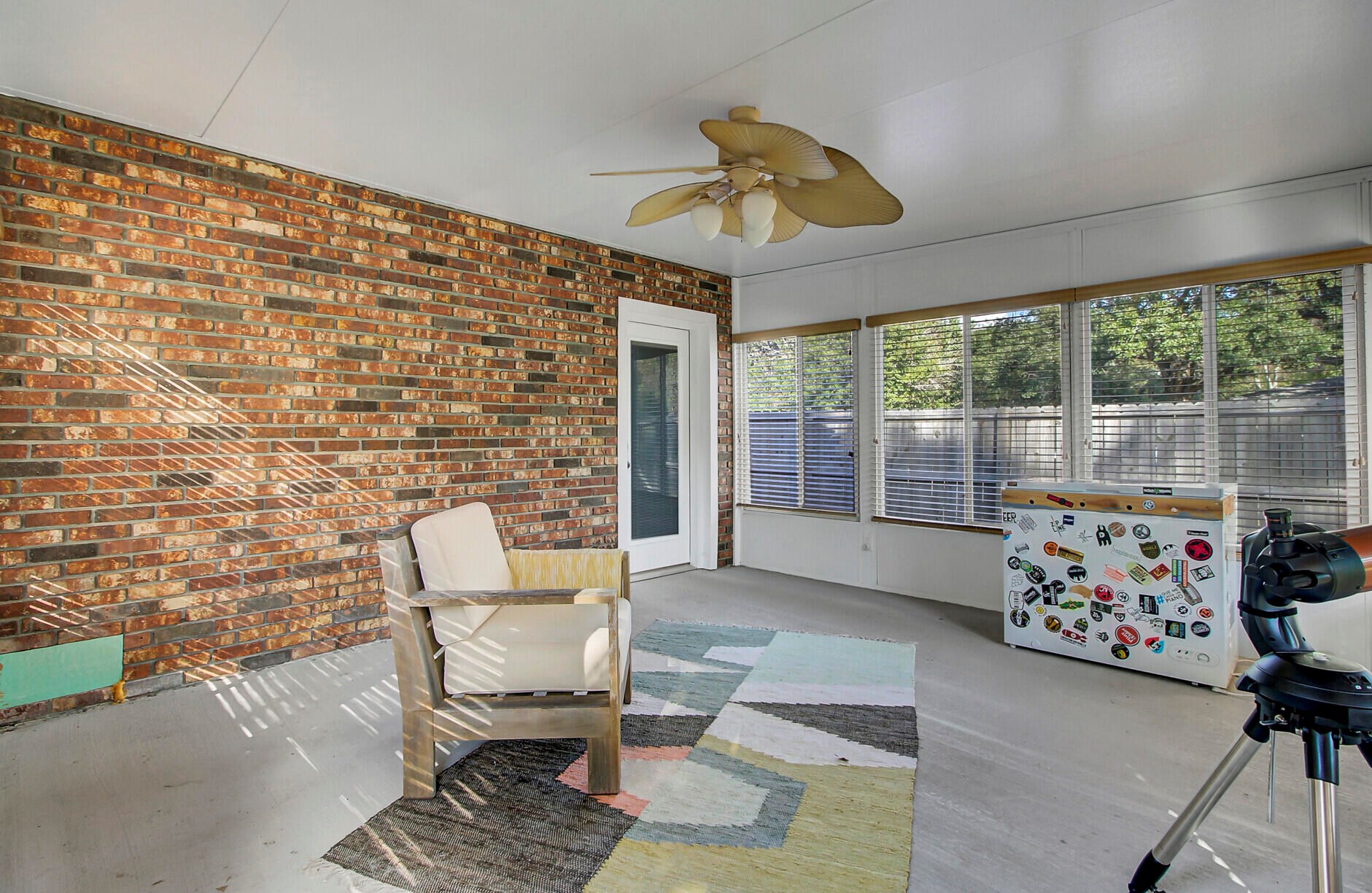 1103 Byron Rd, Charleston SC  29407-7011 exterior