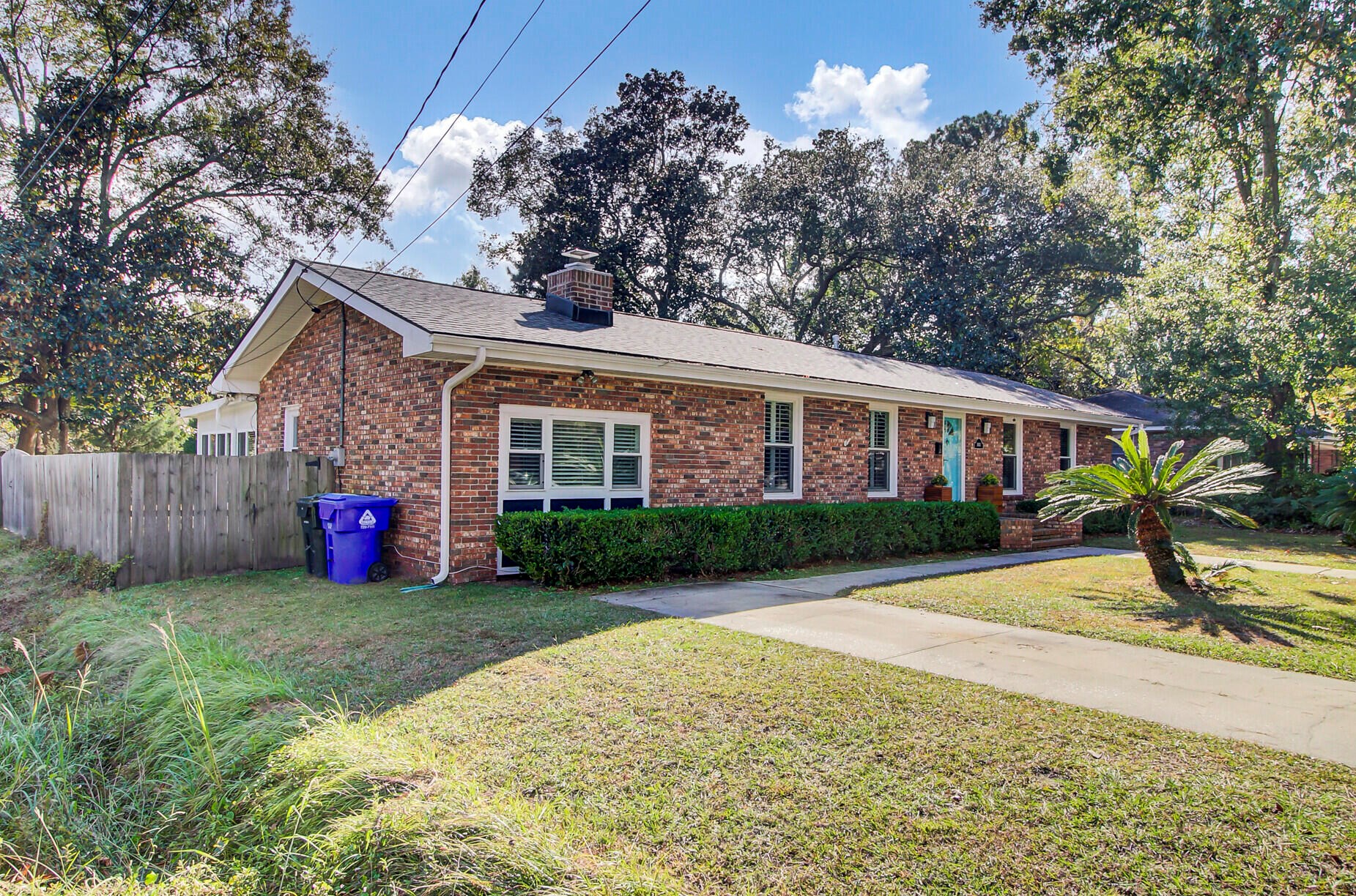 1103 Byron Rd, Charleston SC  29407-7011 exterior