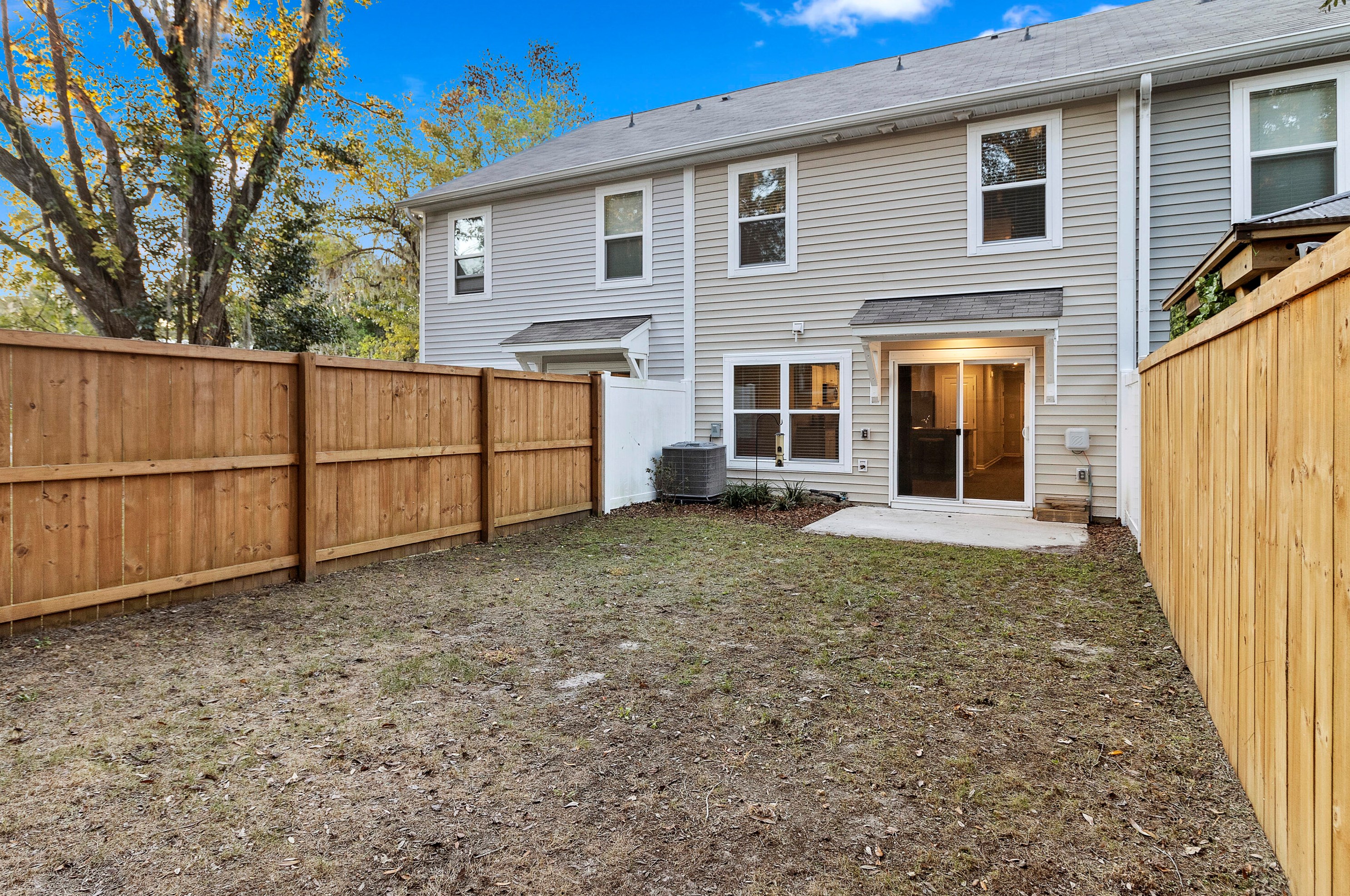 4613 Palm View Cir, Charleston SC  29418-5024 exterior