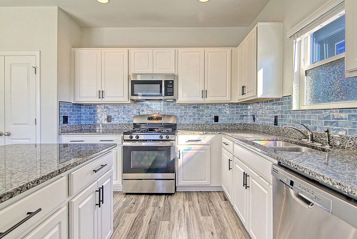 254 Hyrne Dr, Charleston SC  29445 exterior