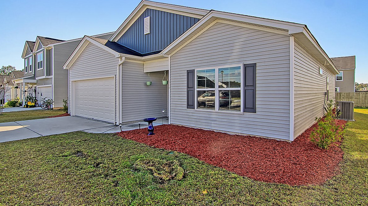 254 Hyrne Dr, Charleston SC  29445 exterior