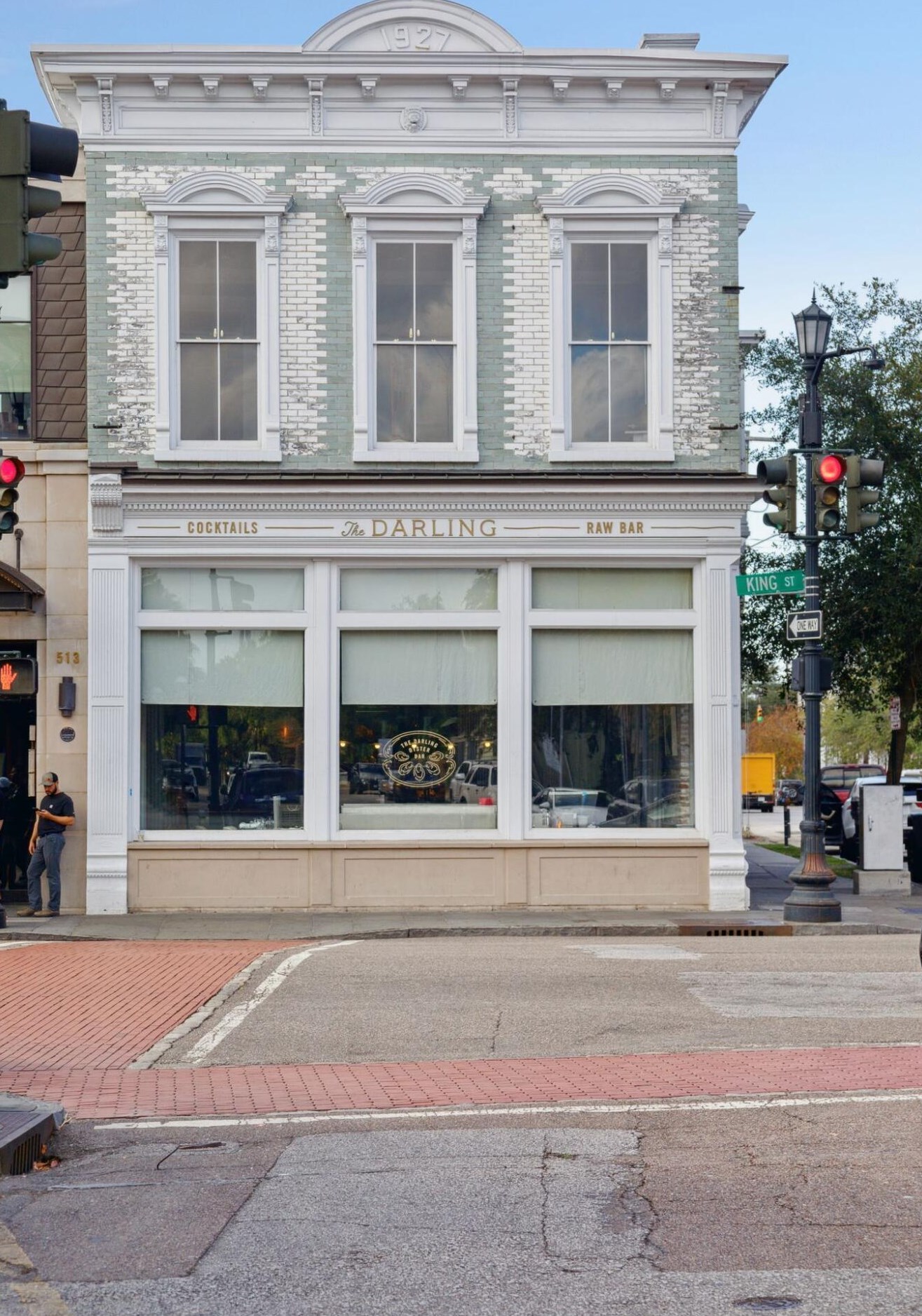 318 Sumter St, Charleston SC 29403-4612 exterior