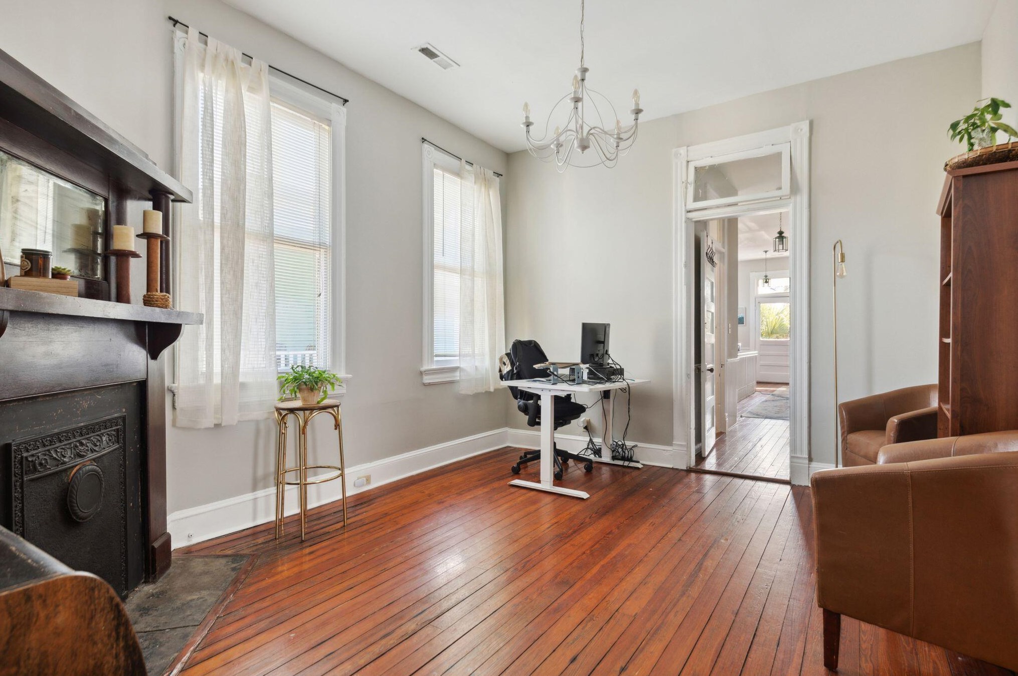 318 Sumter St, Charleston SC 29403-4612 exterior