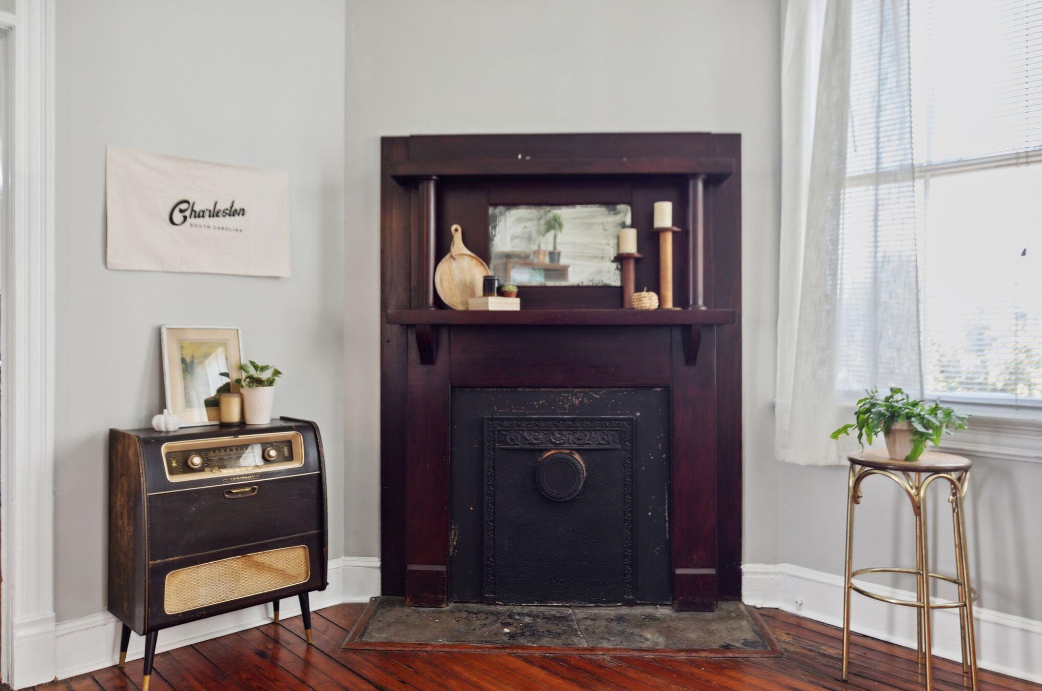 318 Sumter St, Charleston SC 29403-4612 exterior