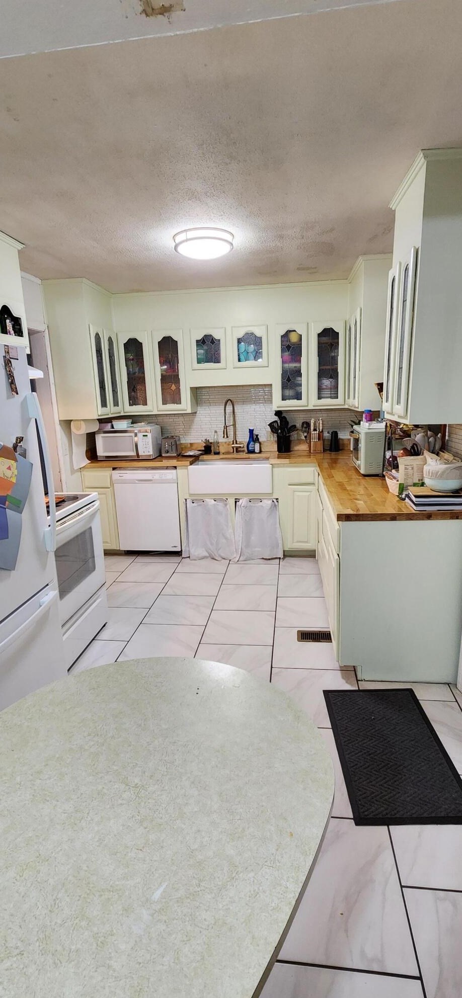 126 Parkwood Cir, Walterboro SC  29488-2555 exterior