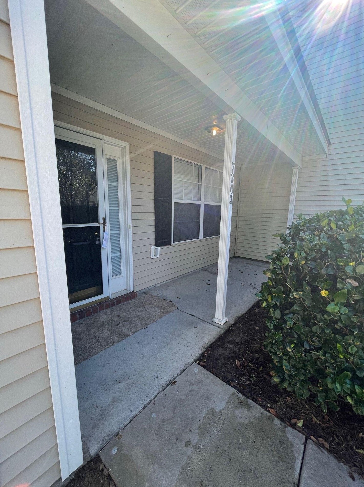 7303 Suncatcher Dr, Charleston SC  29410-8404 exterior