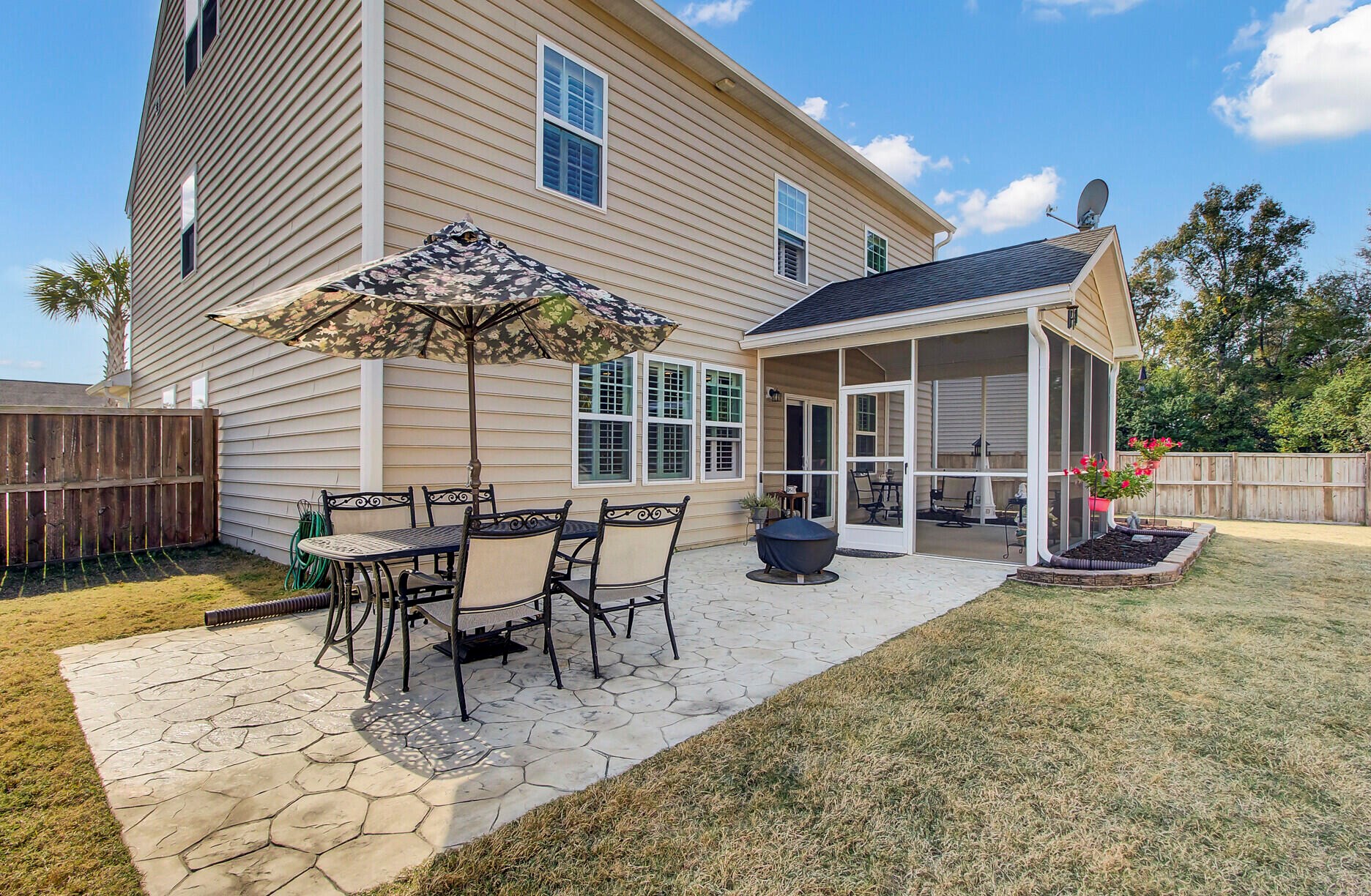 202 Lab Ct, Moncks Corner SC  29461 exterior