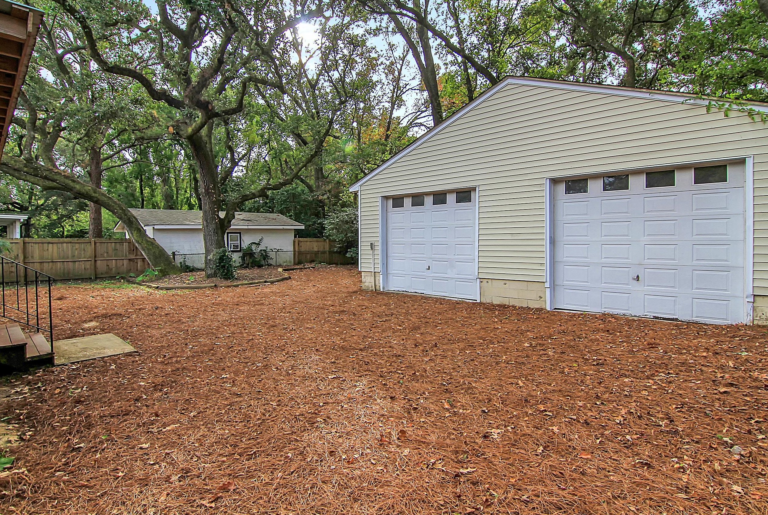 2471 Lantern St, Charleston SC  29414-4819 exterior