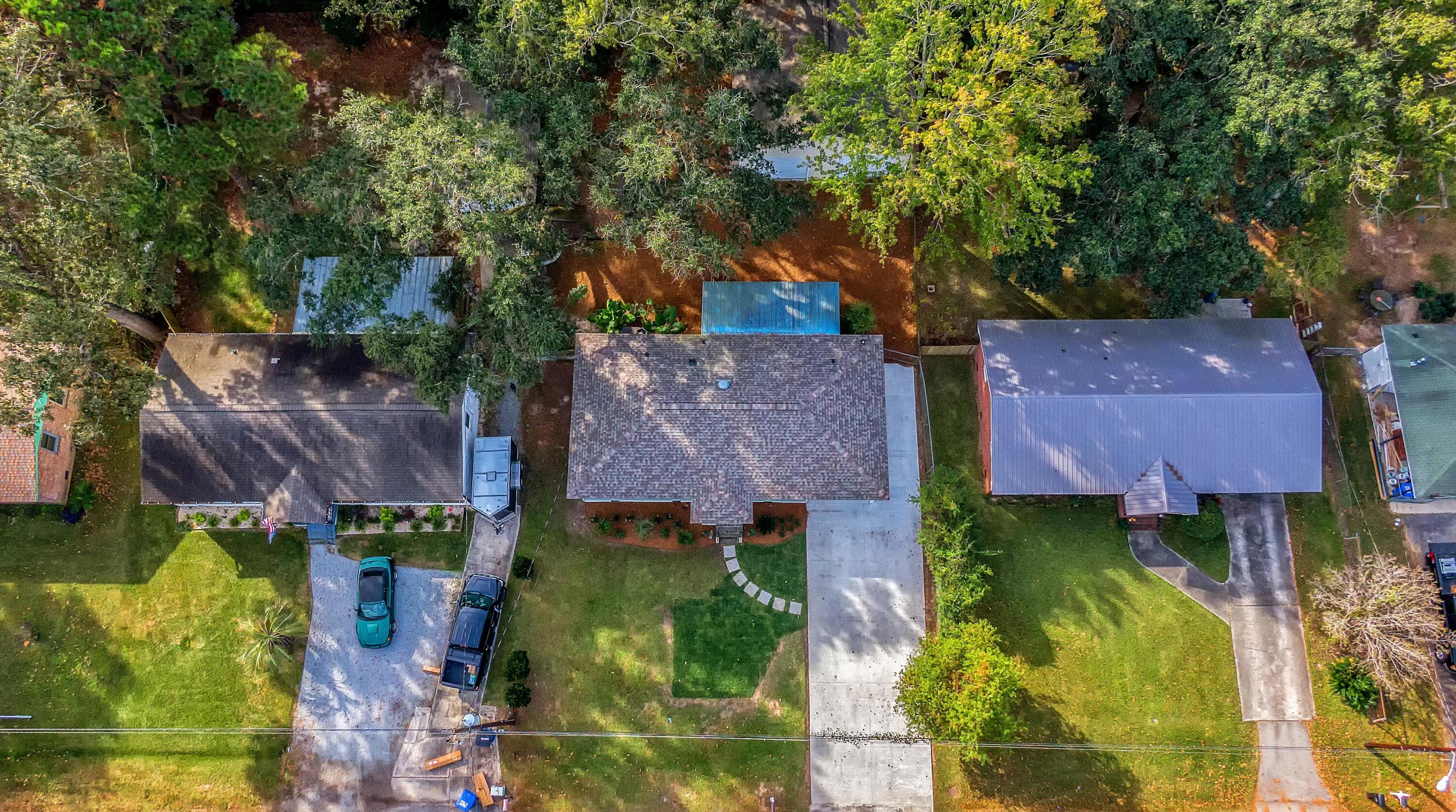 2471 Lantern St, Charleston SC  29414-4819 exterior