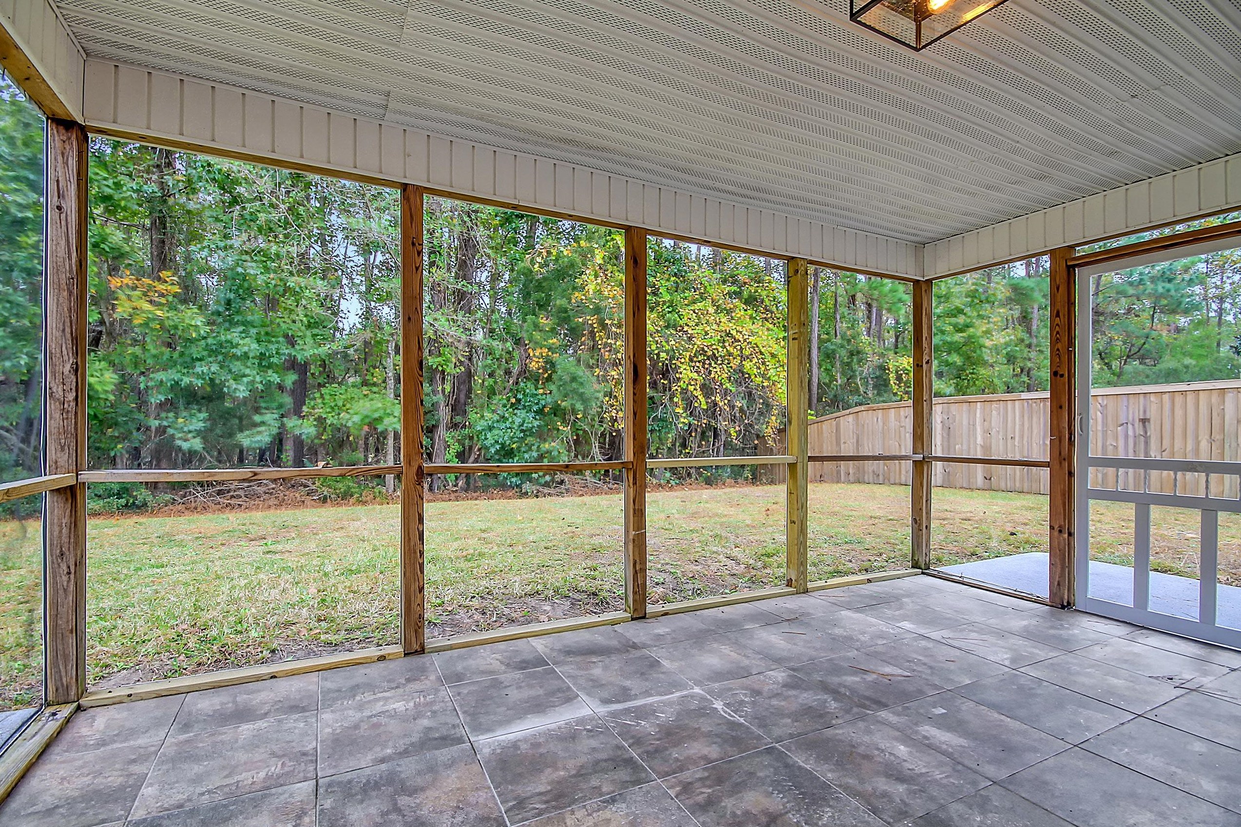 1432 Water Edge Dr, Charleston SC 29492-8012 exterior