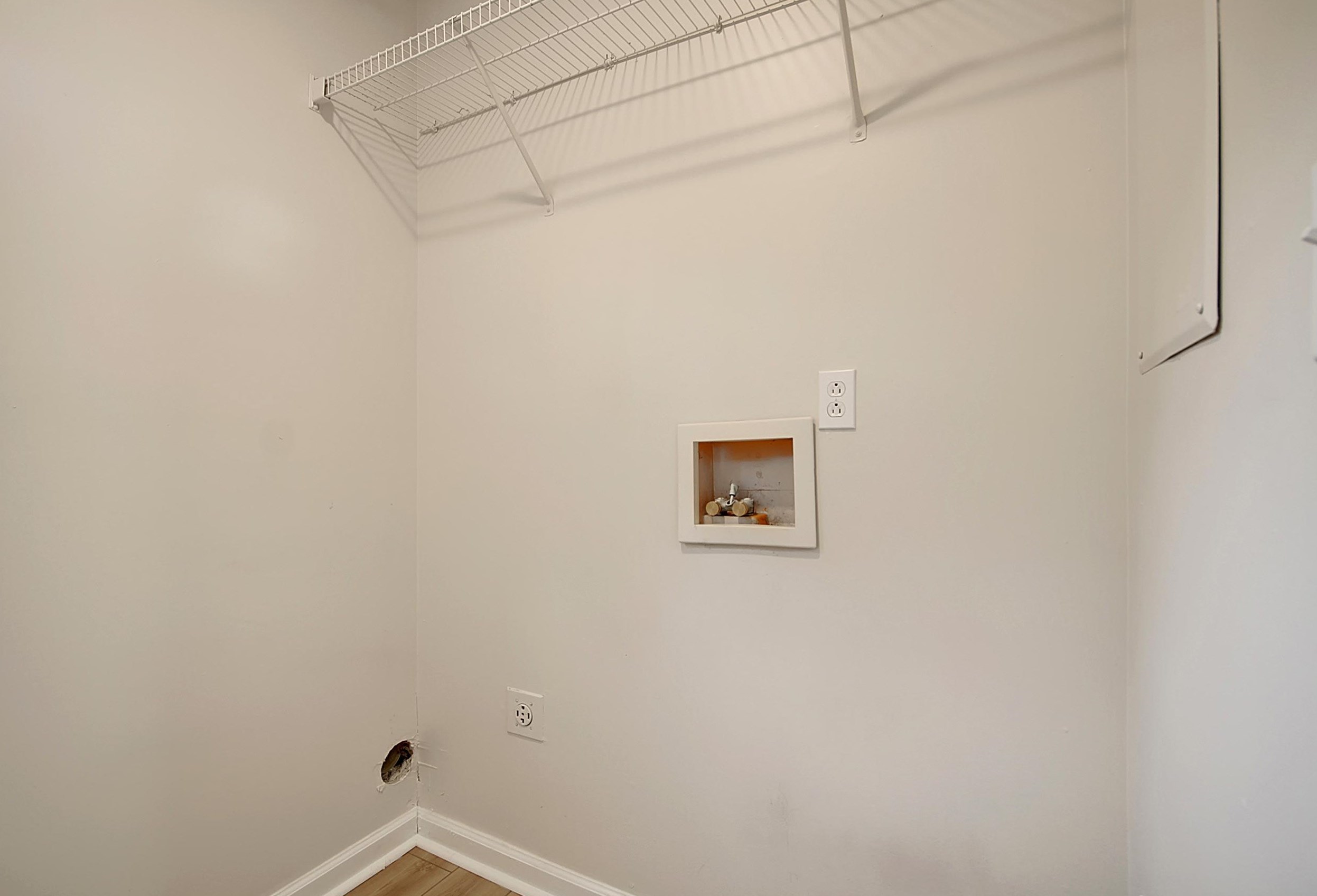 1432 Water Edge Dr, Charleston SC 29492-8012 exterior