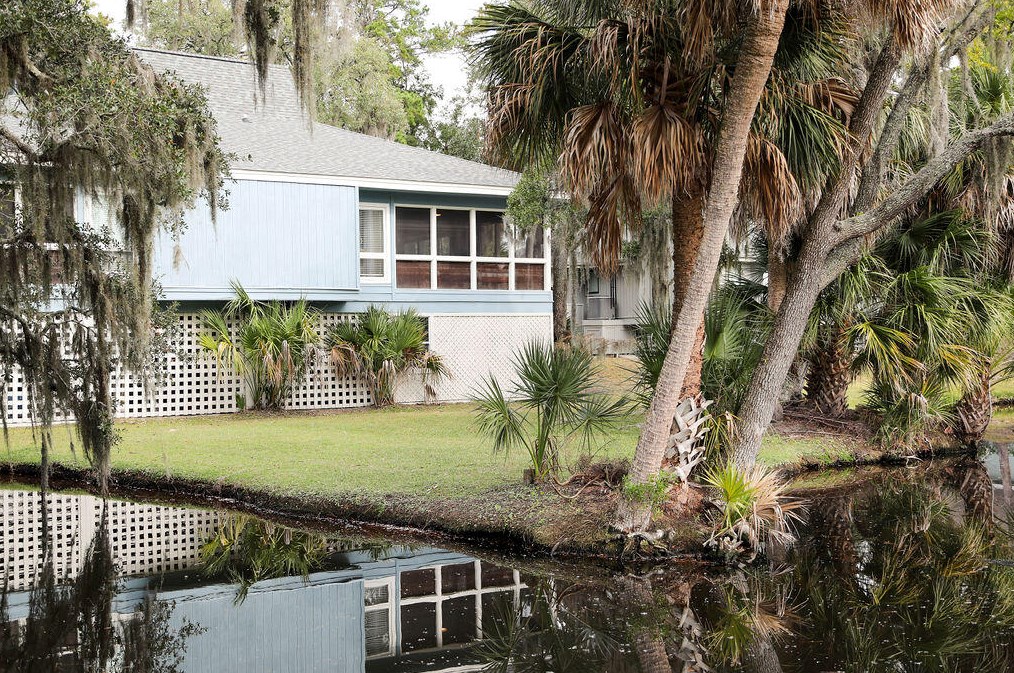 407 Sea Cloud Cir, Edisto SC  29438-3645 exterior