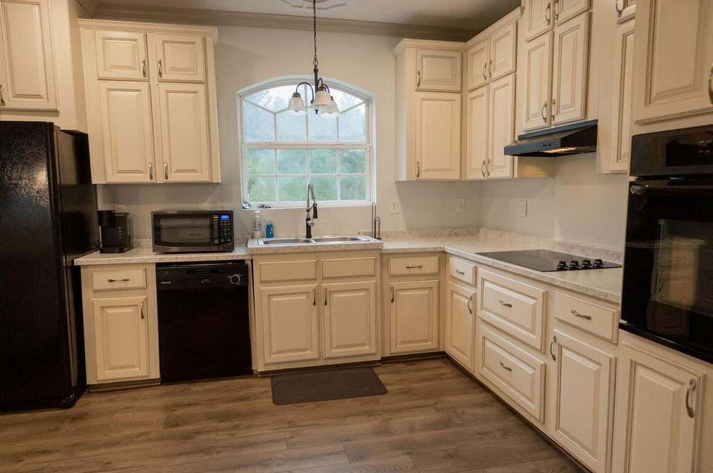 385 Bachelor Hill Rd, Walterboro SC  29488-7364 exterior