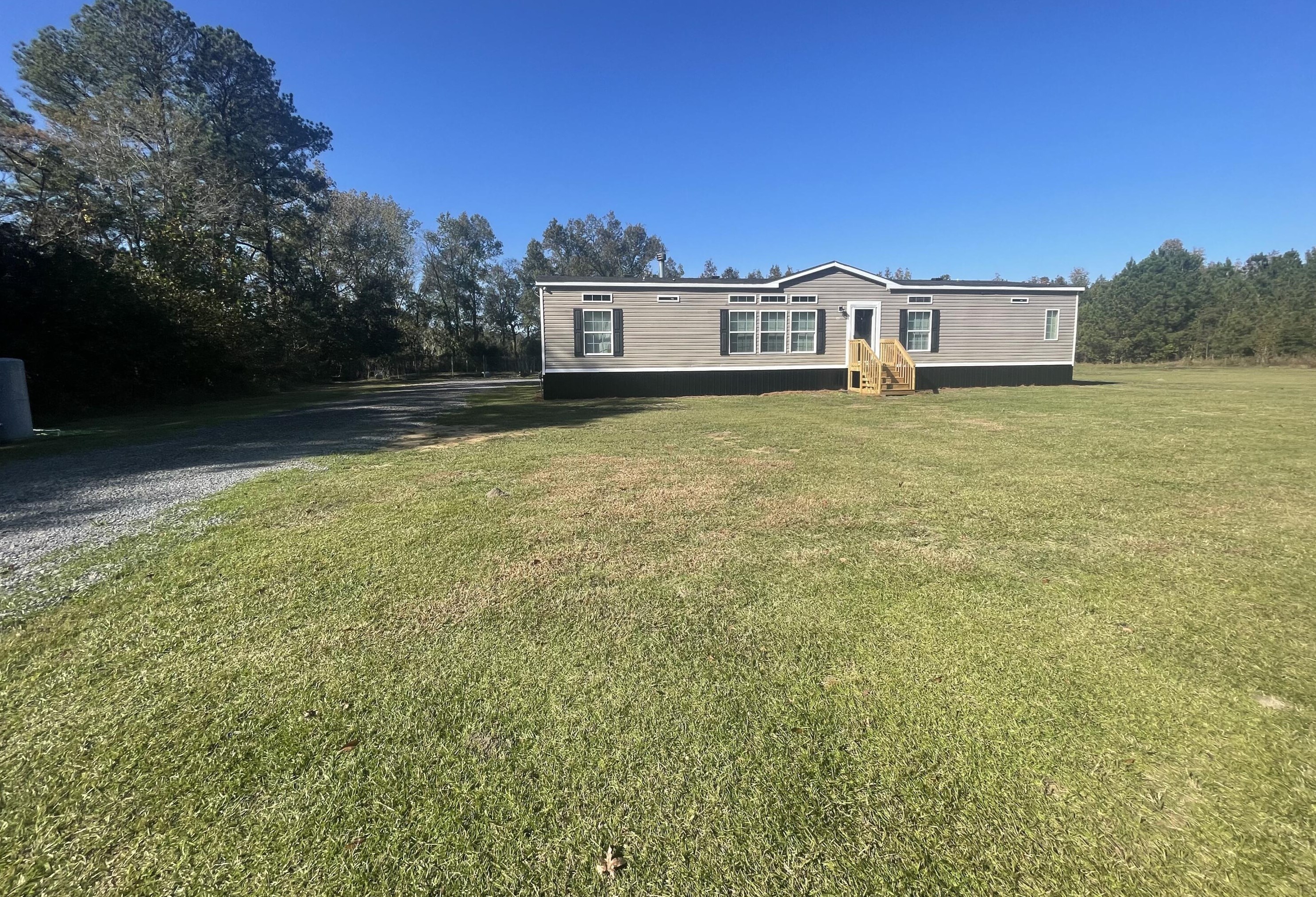 385 Bachelor Hill Rd, Walterboro SC  29488-7359 exterior