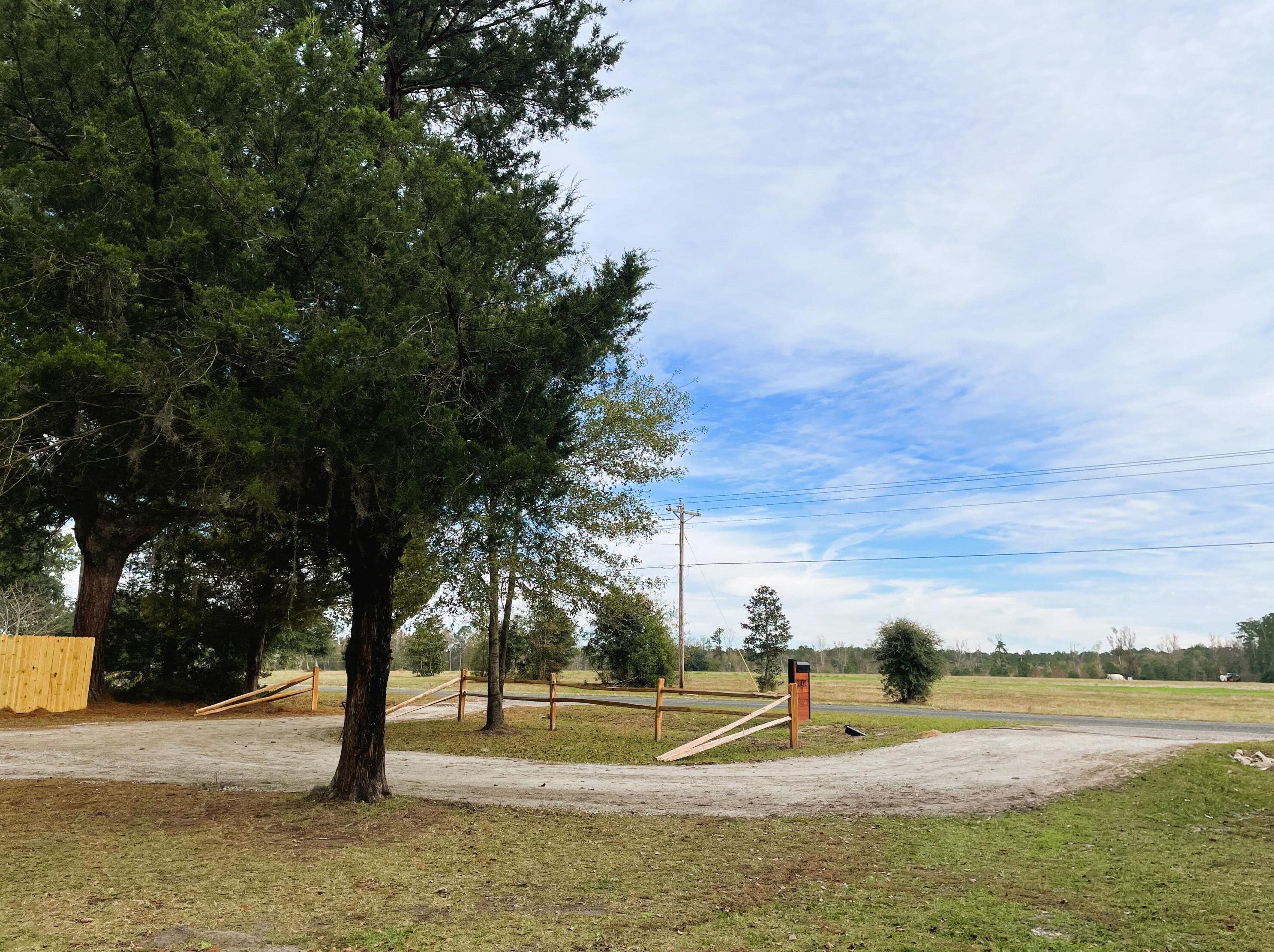 1371 Mount Carmel Rd, Walterboro SC  29488-6309 exterior