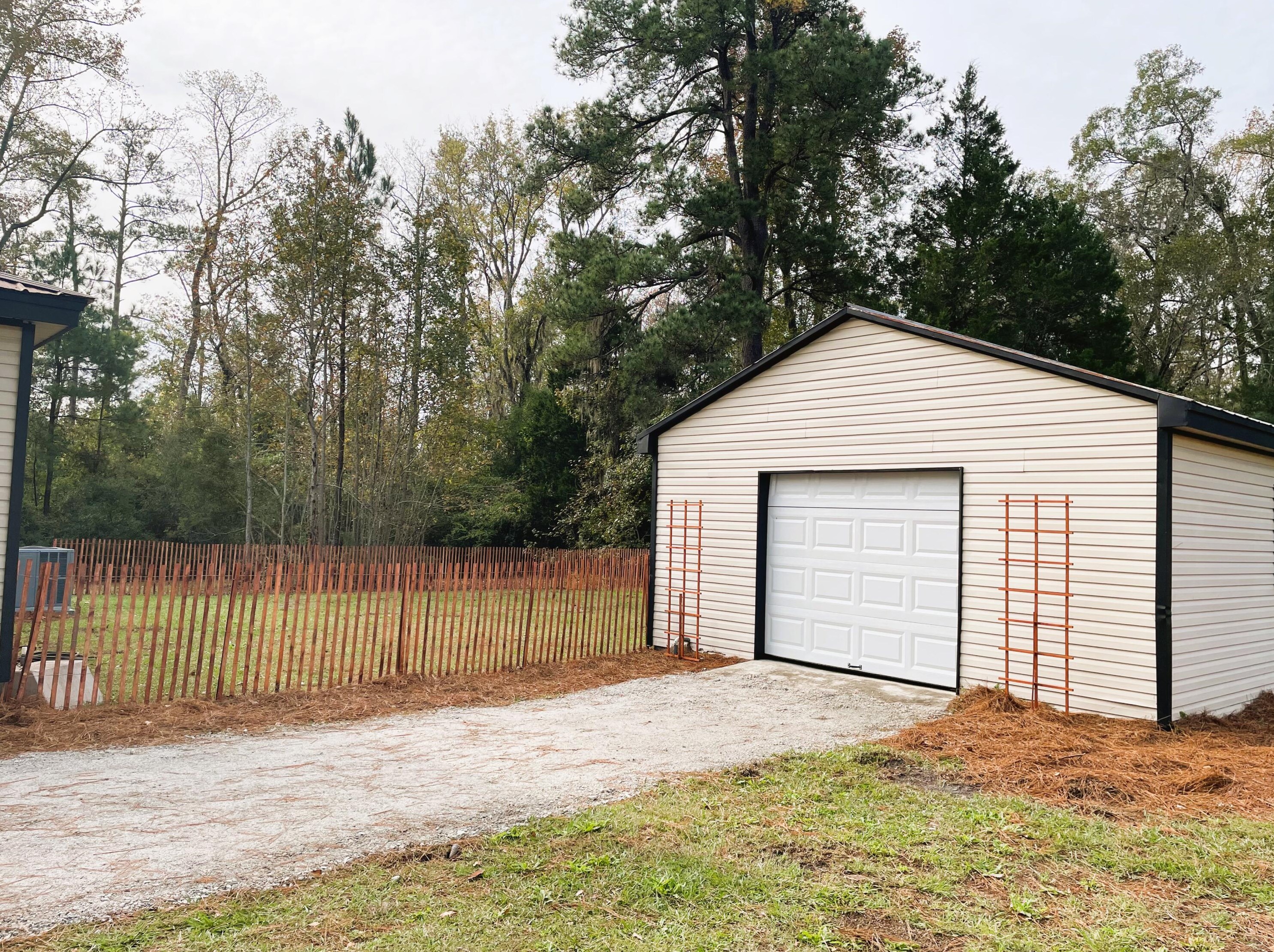 1371 Mount Carmel Rd, Walterboro SC  29488-6309 exterior