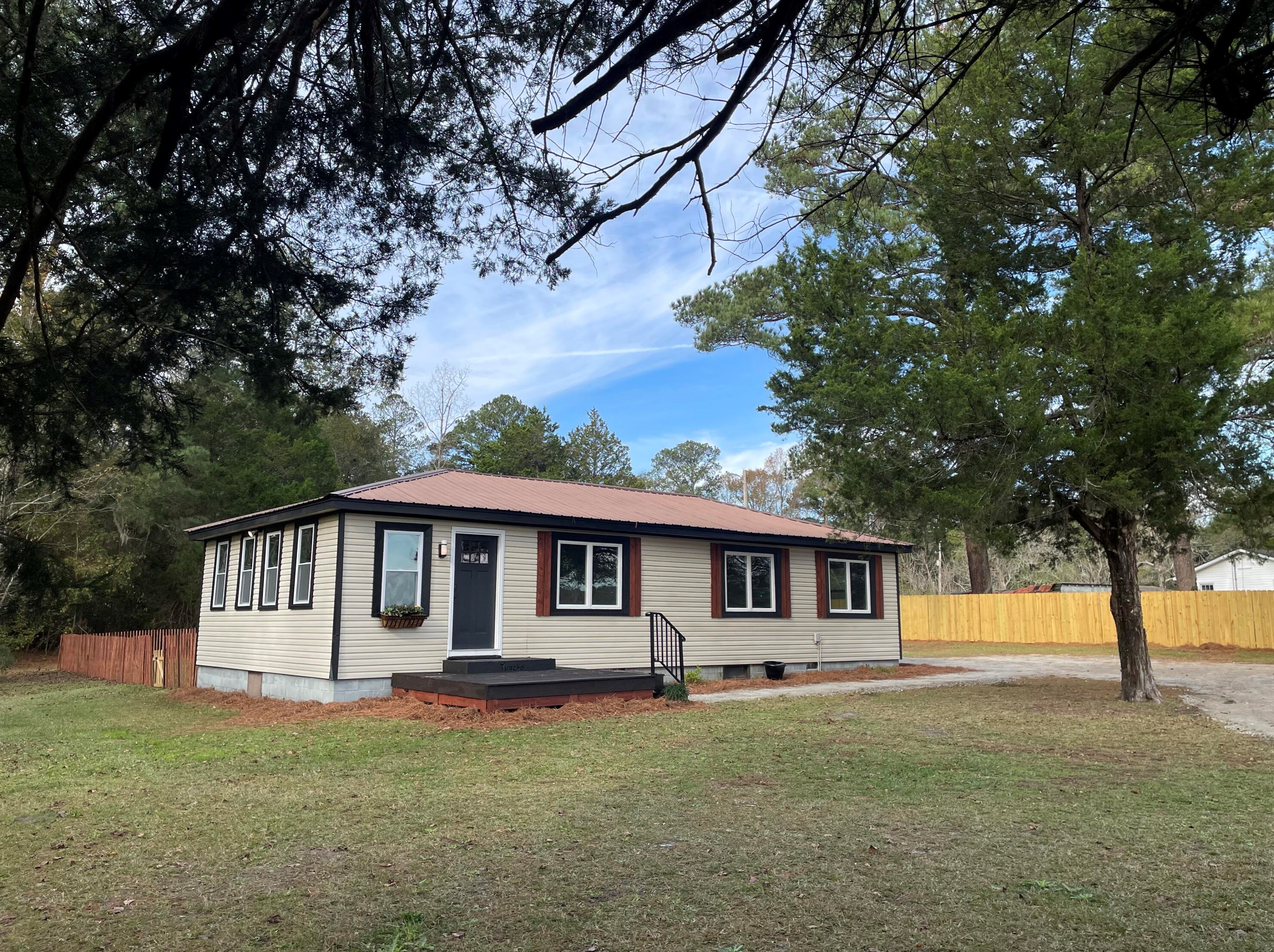 1371 Mount Carmel Rd, Walterboro SC  29488-6309 exterior