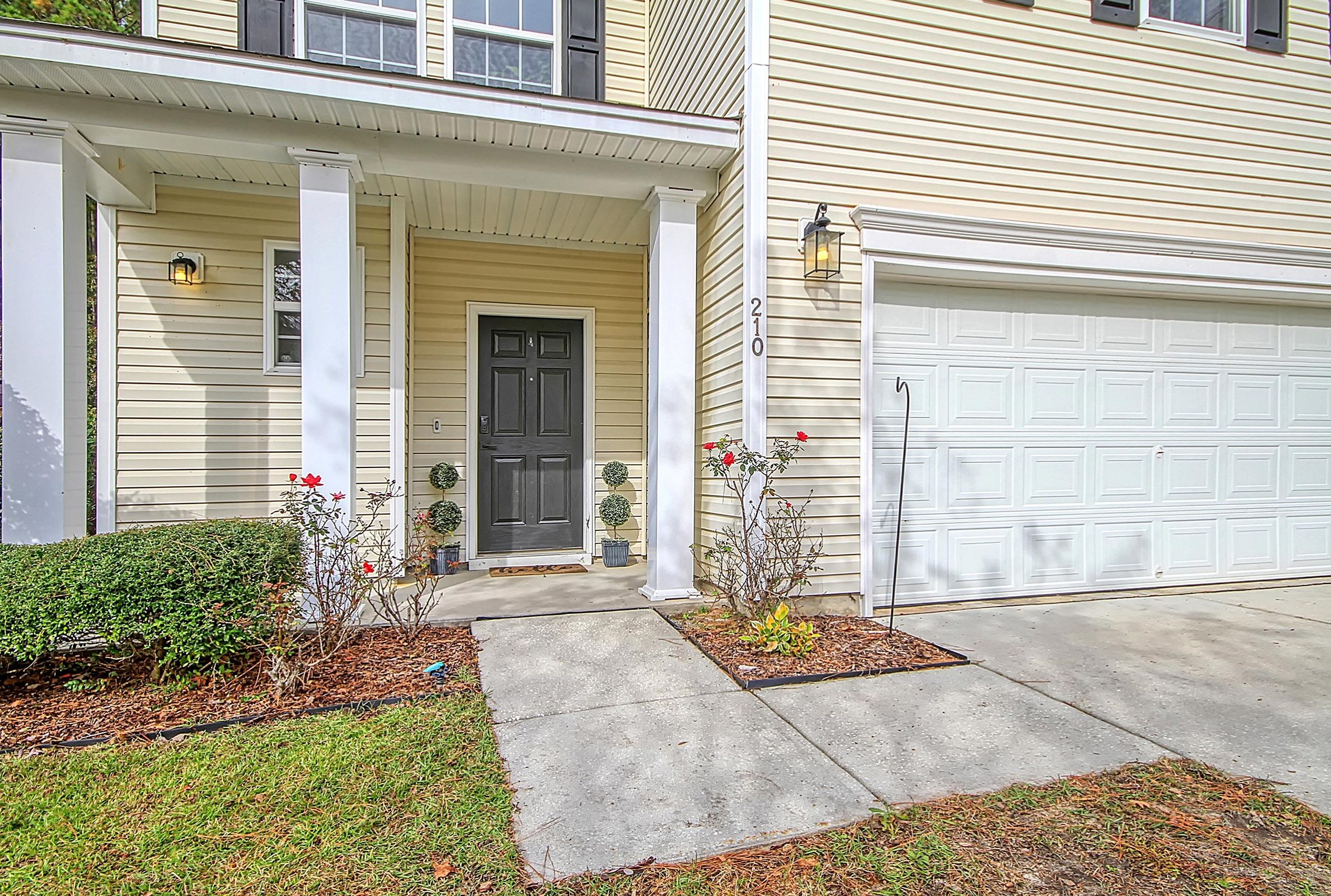 210 Woodbrook Way, Moncks Corner SC  29461-8847 exterior