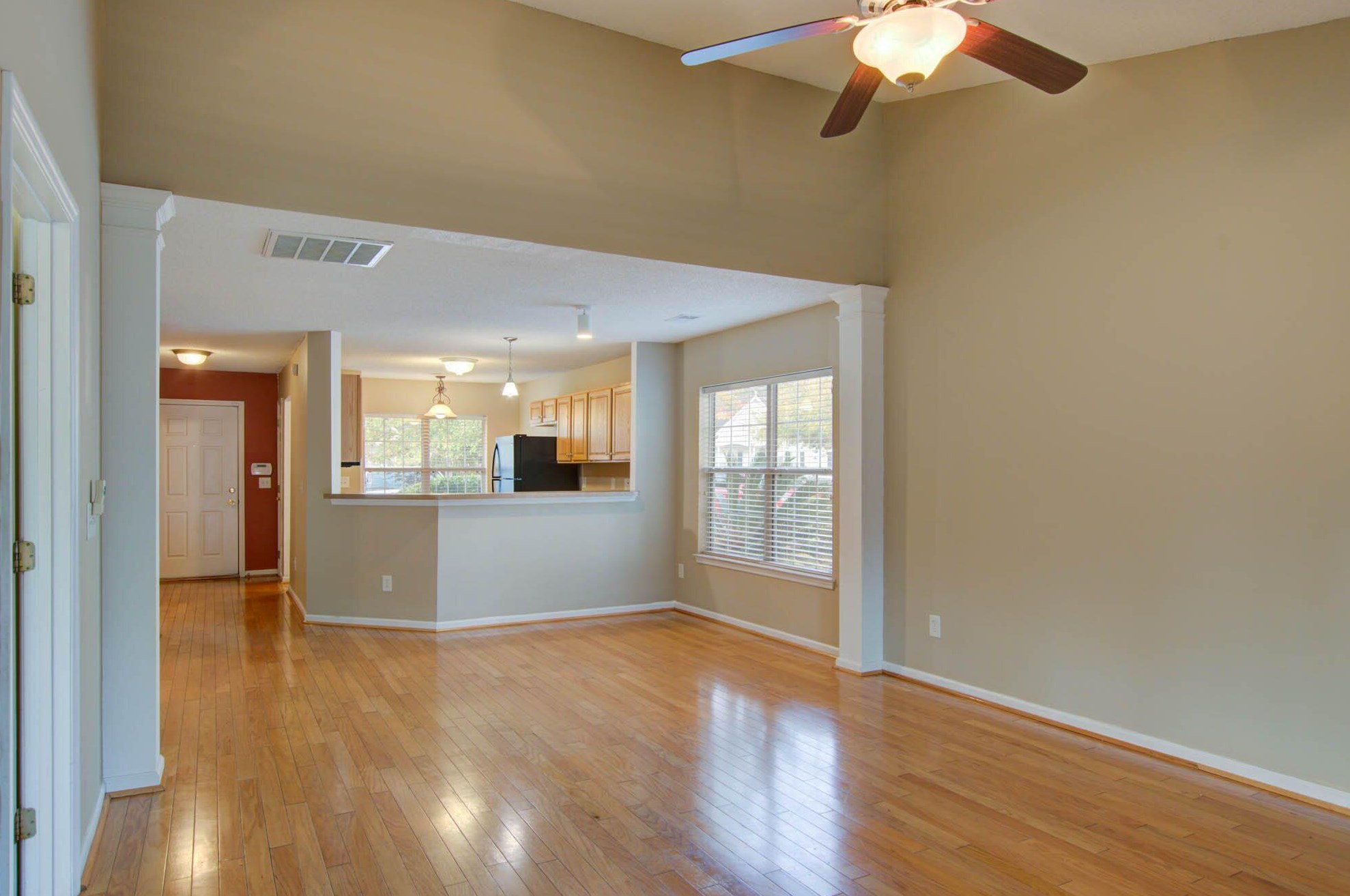 7329 Suncatcher Dr, Charleston SC  29410-8404 exterior