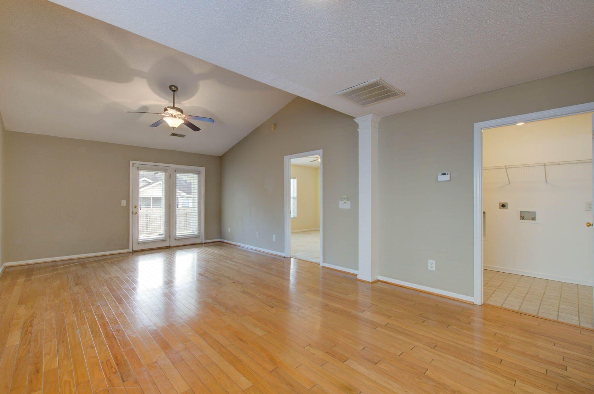 7329 Suncatcher Dr, Charleston SC  29410-8404 exterior