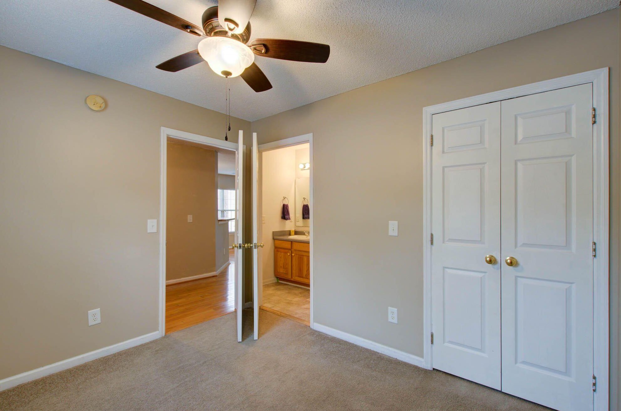 7329 Suncatcher Dr, Charleston SC  29410-8404 exterior