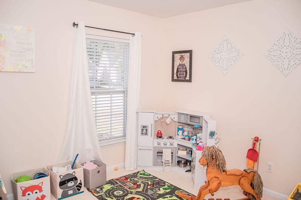 105 Avonshire Dr, Summerville SC  29483-7346 exterior