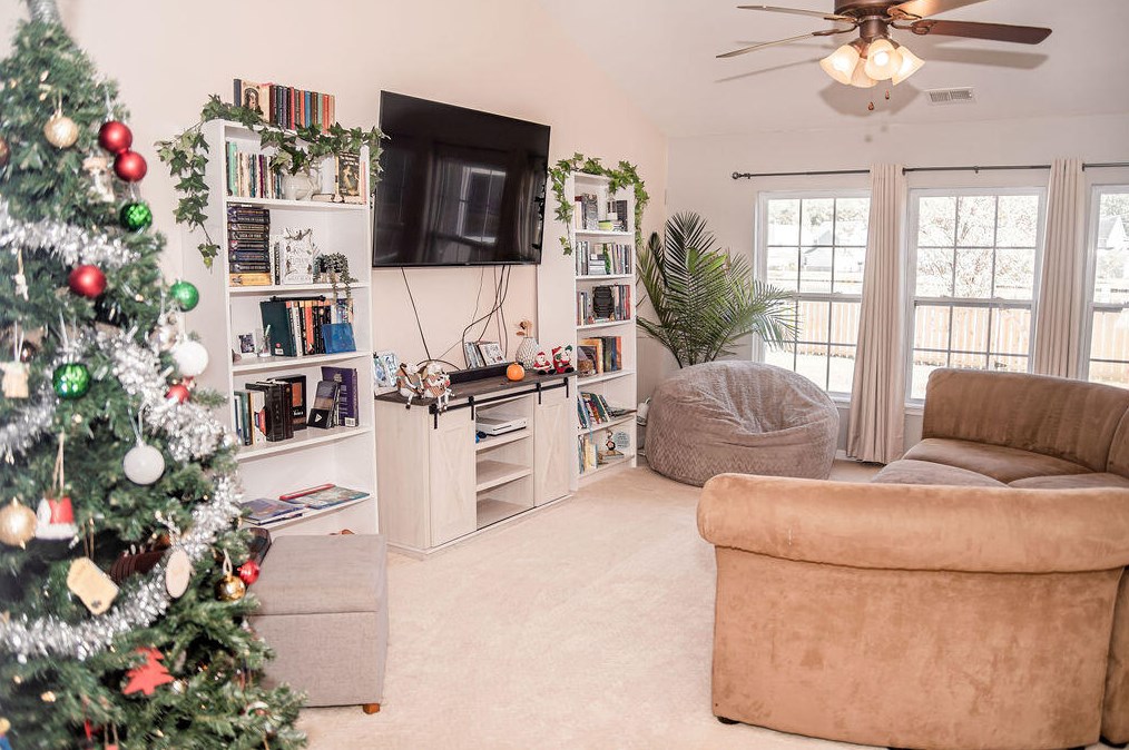 105 Avonshire Dr, Summerville SC  29483-7346 exterior